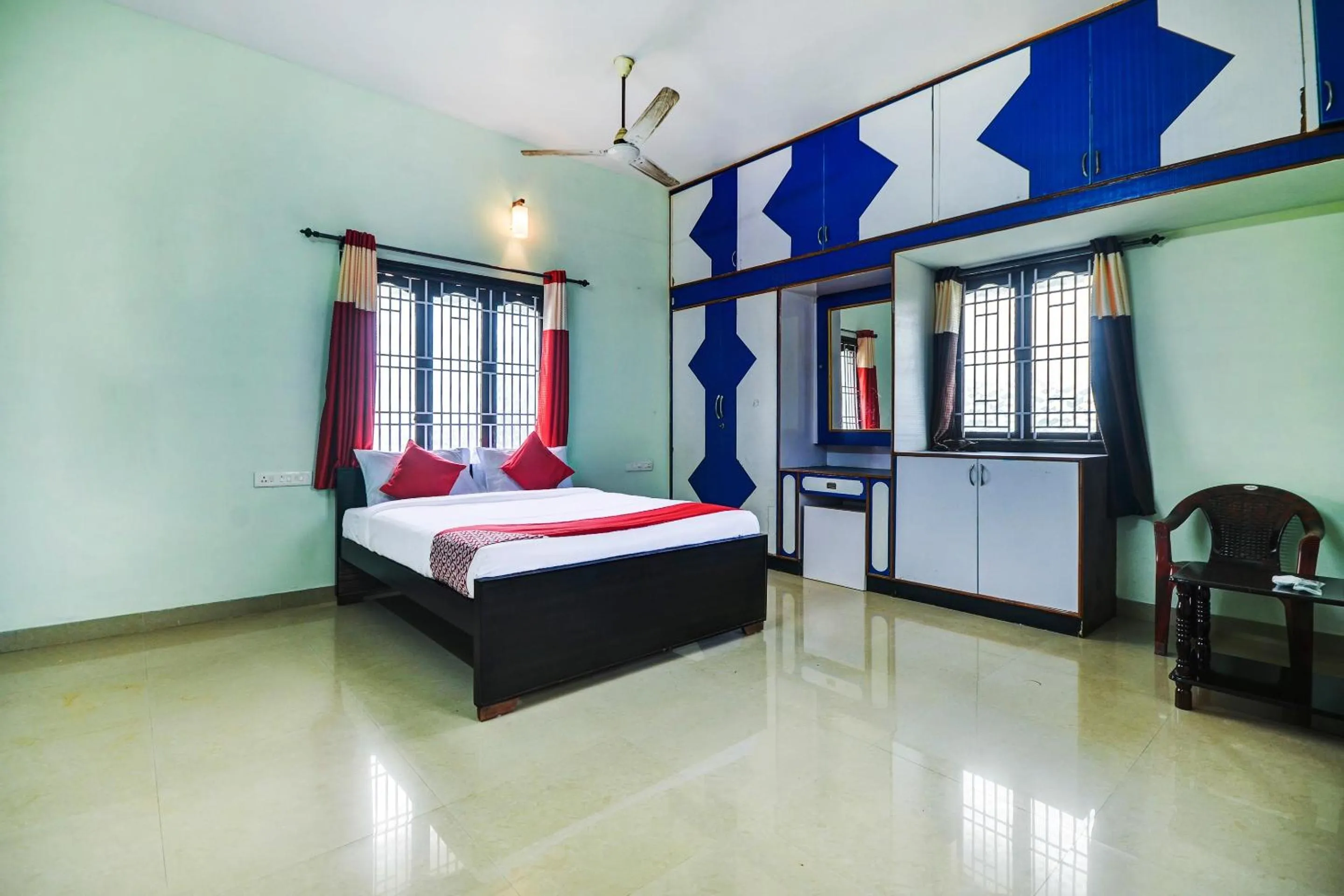 Bedroom, Bed in Super Hotel O Aruthraa Residency
