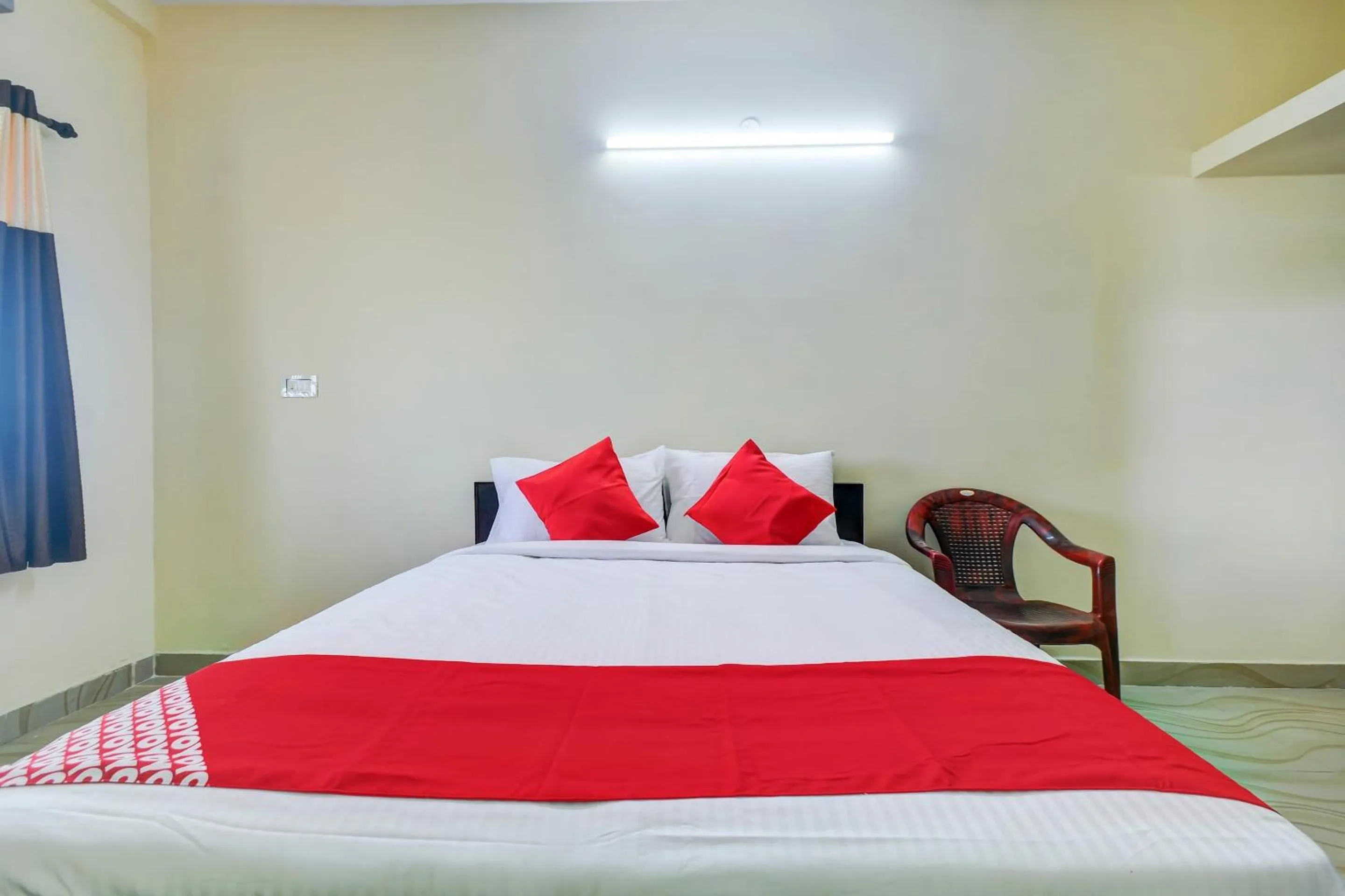 Bedroom, Bed in Super Hotel O Aruthraa Residency