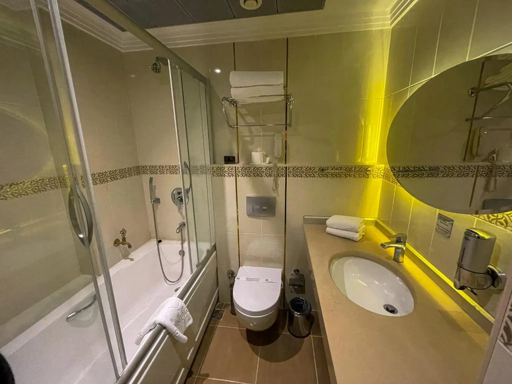 Standard Double or Twin Room in Black Bird Thermal Hotel & SPA Standard Double or Twin Room in Black Bird Thermal Hotel & SPA