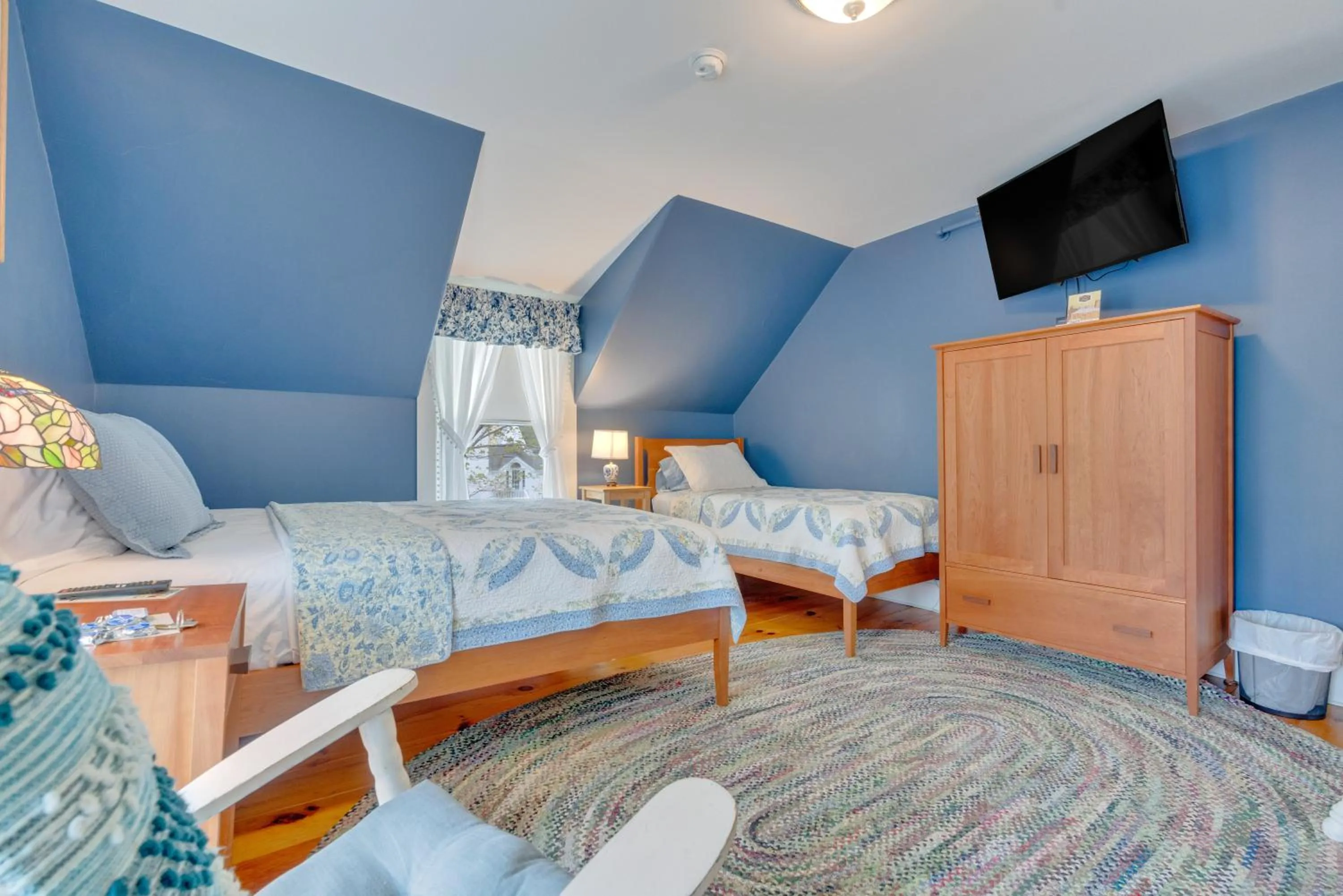 Bed in James Place Inn Bed and Breakfast