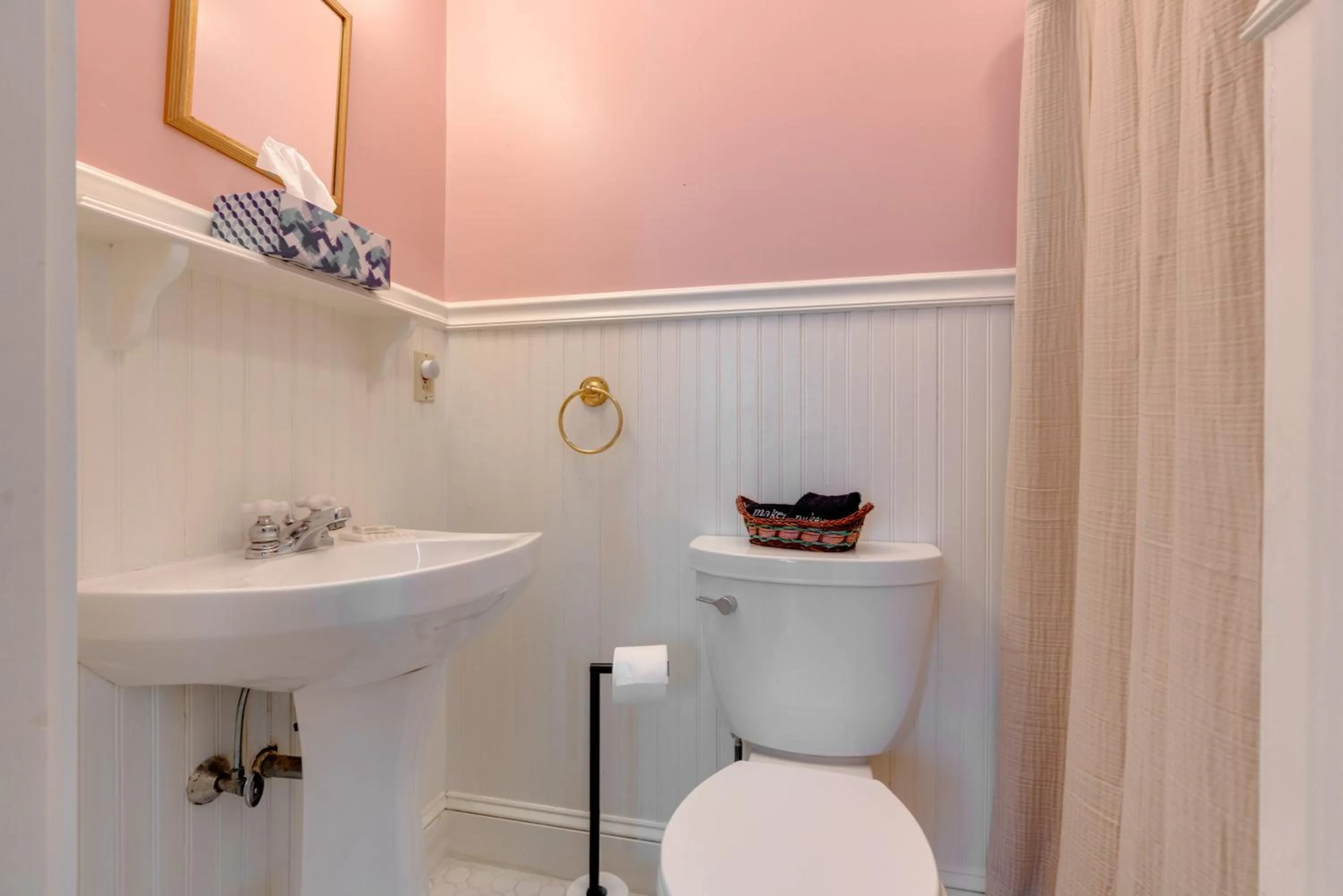 James Place Inn Bed and Breakfast