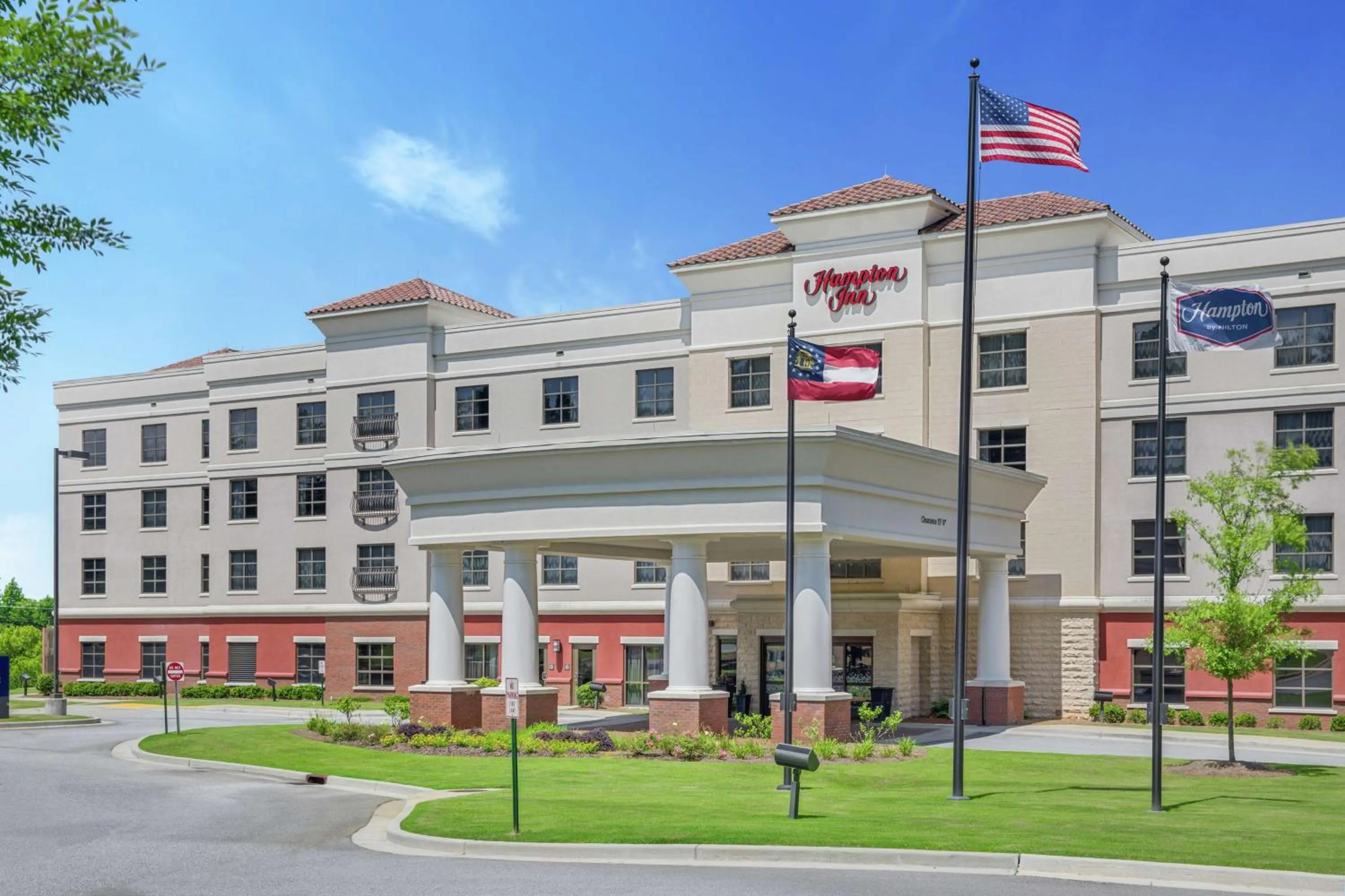 Property building in Hampton Inn Columbus/South-Fort Benning
