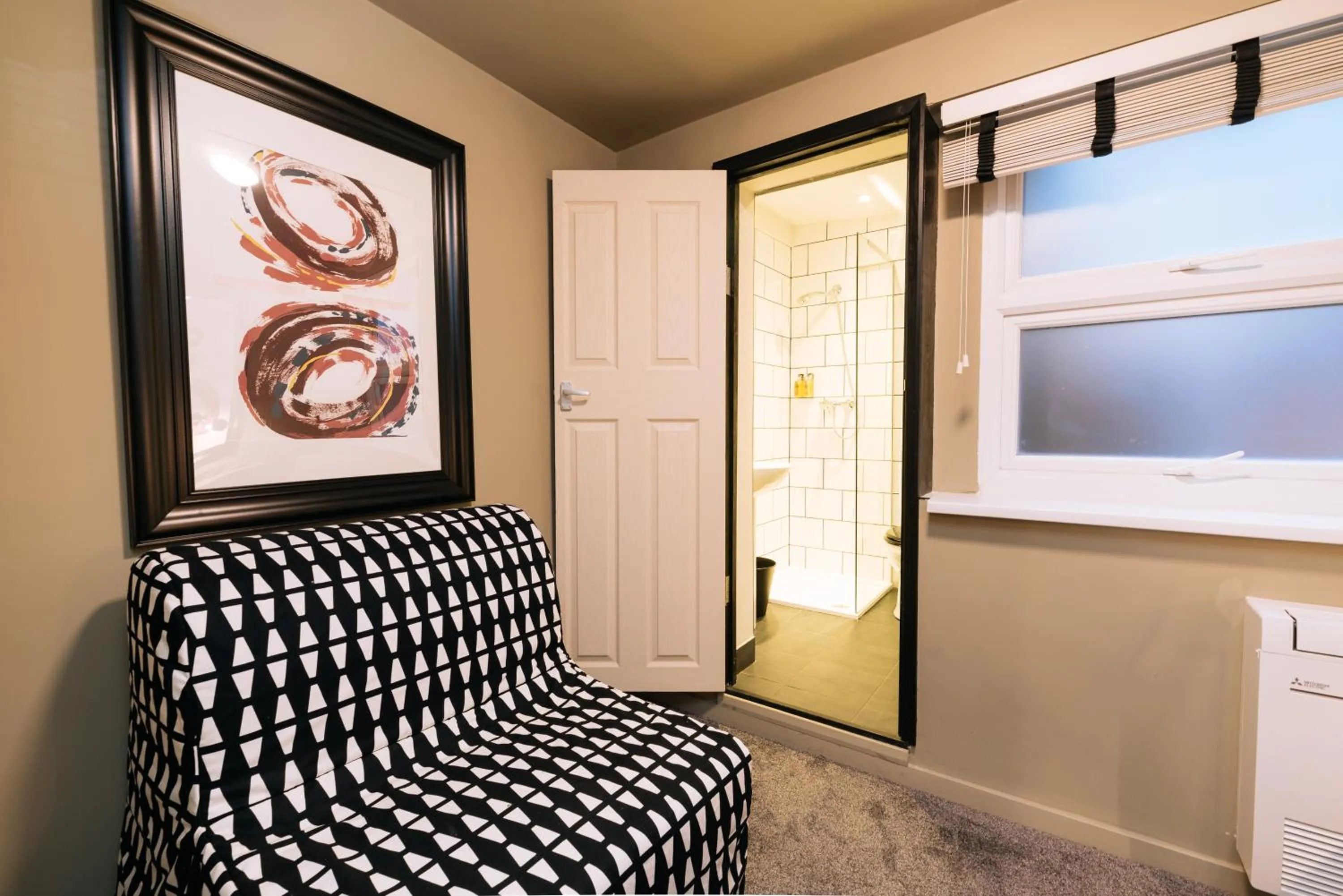 Seating area in The Warwick By Nestor