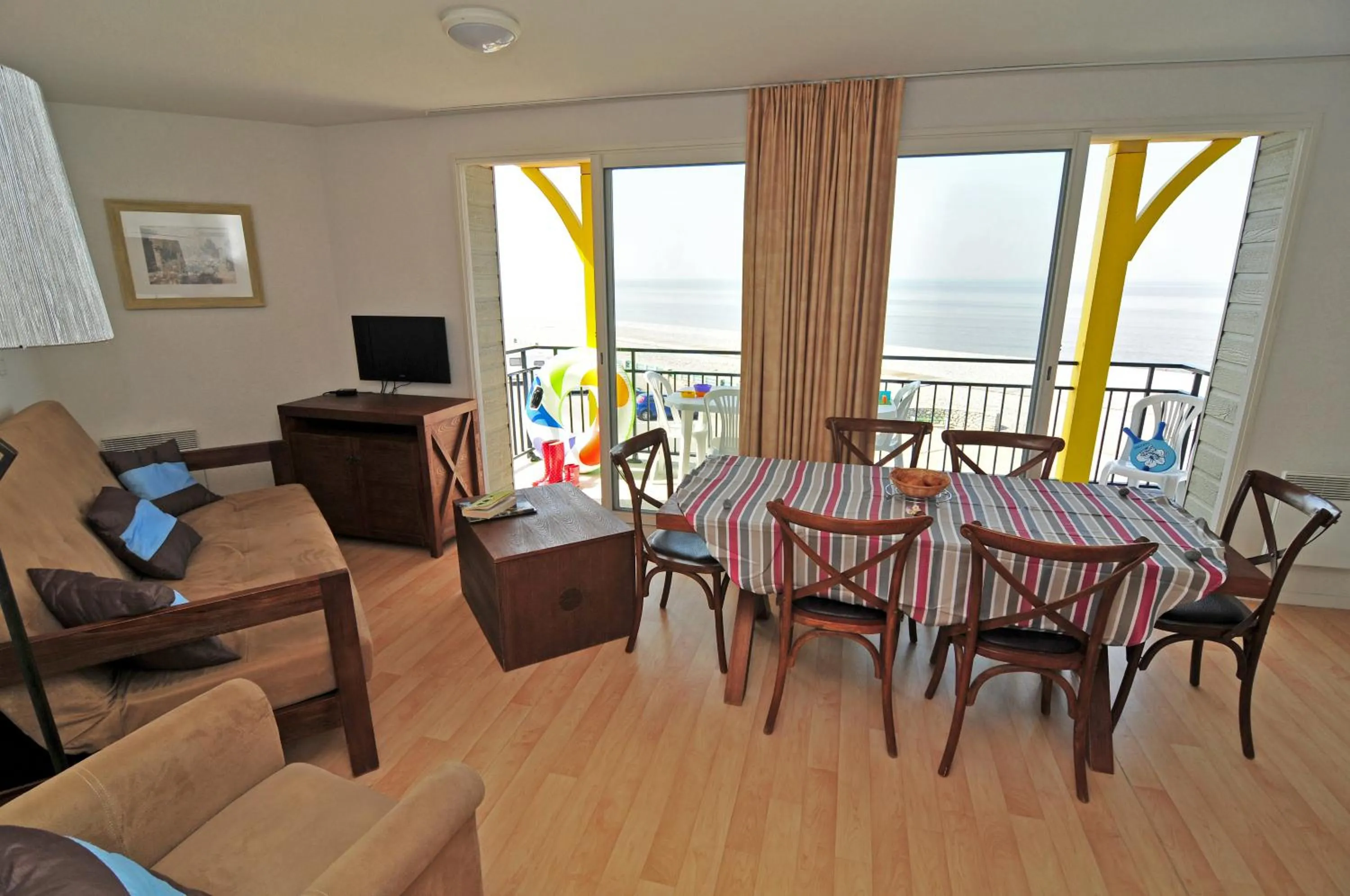 TV and multimedia in Madame Vacances Les Terrasses De La Plage