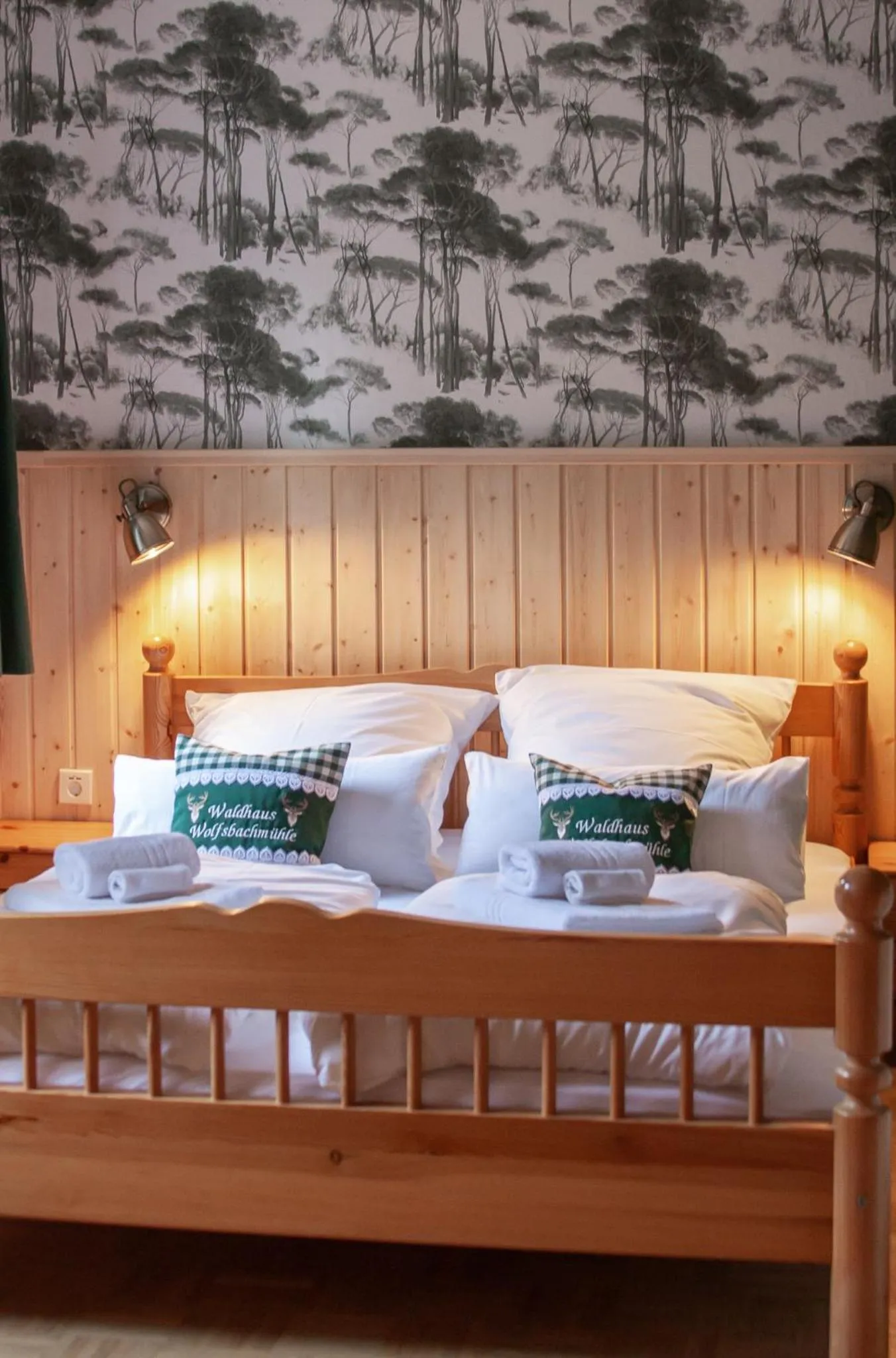 Bedroom, Bed in Waldhaus Wolfsbachmühle