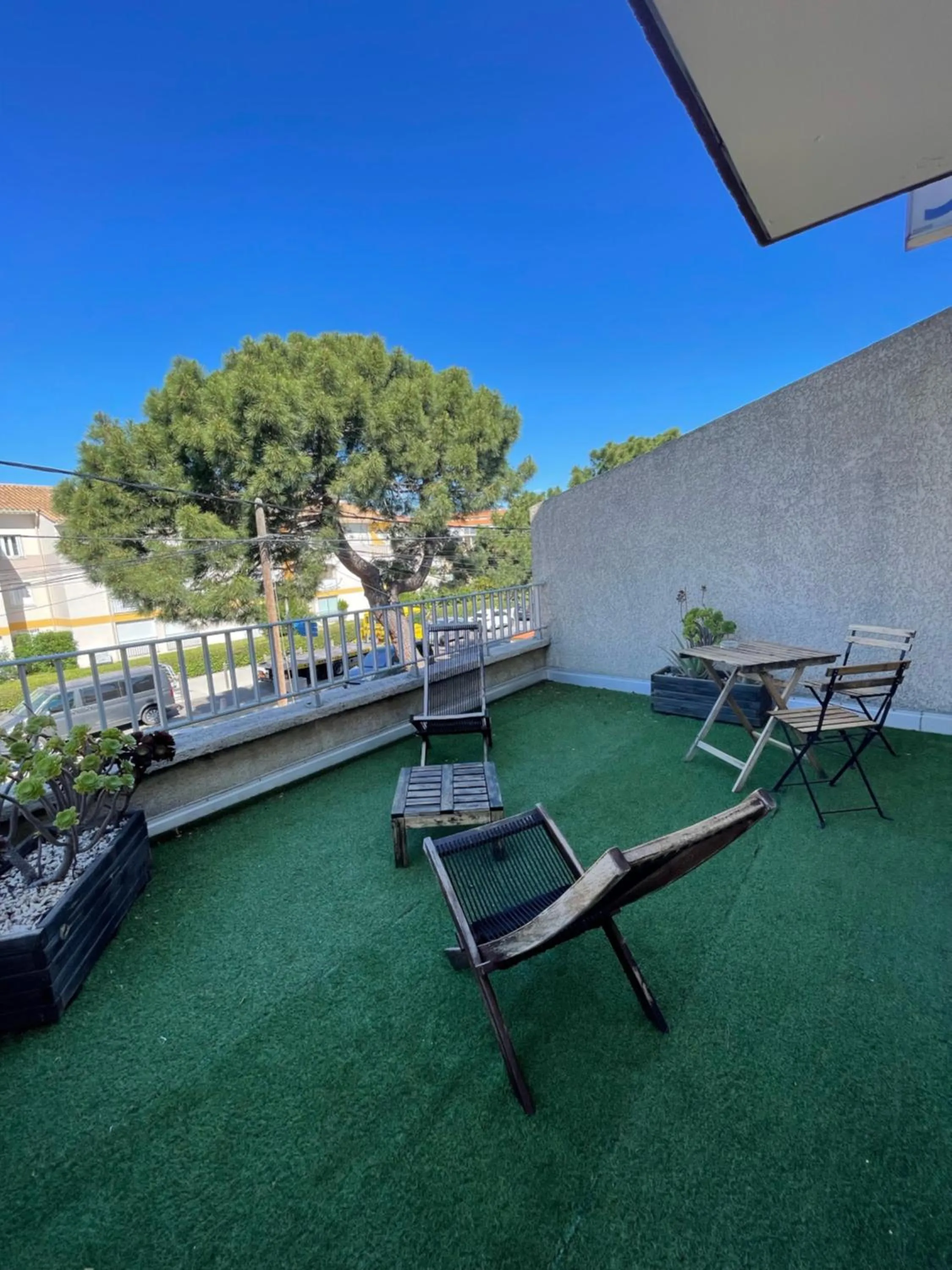 Balcony/Terrace in Hôtel Les Mimosas