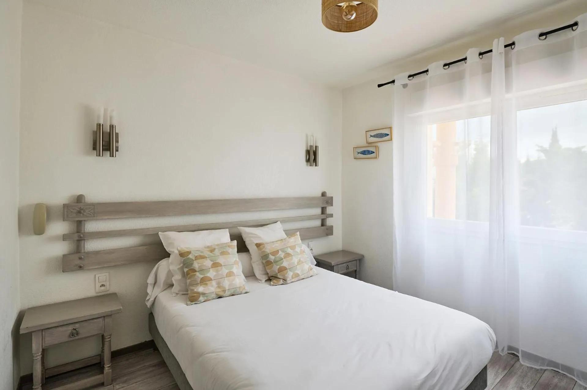 Bedroom, Bed in Hôtel Les Mimosas