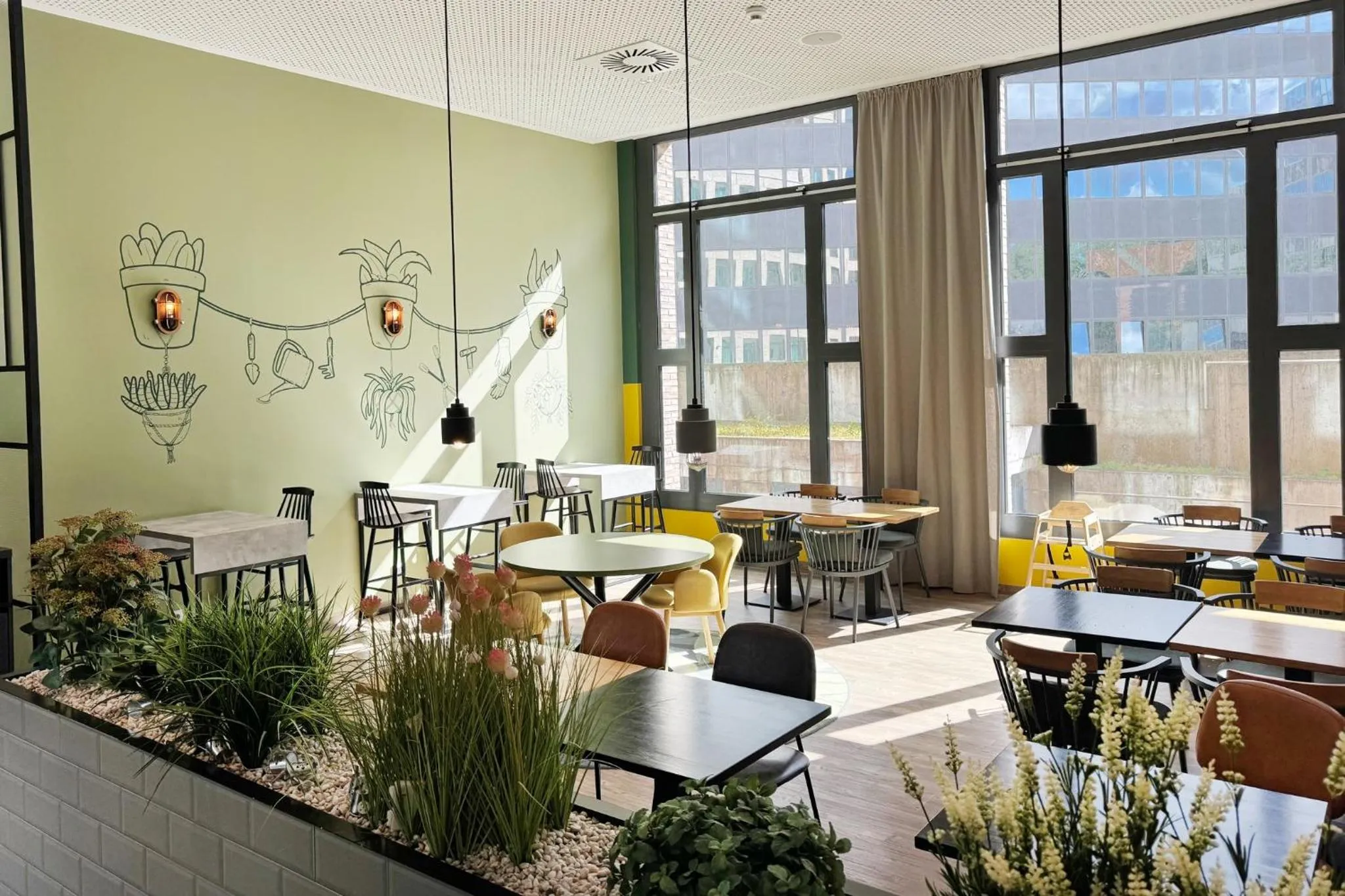 Breakfast in Holiday Inn - the niu, Dwarf Berlin Schöneberg by IHG