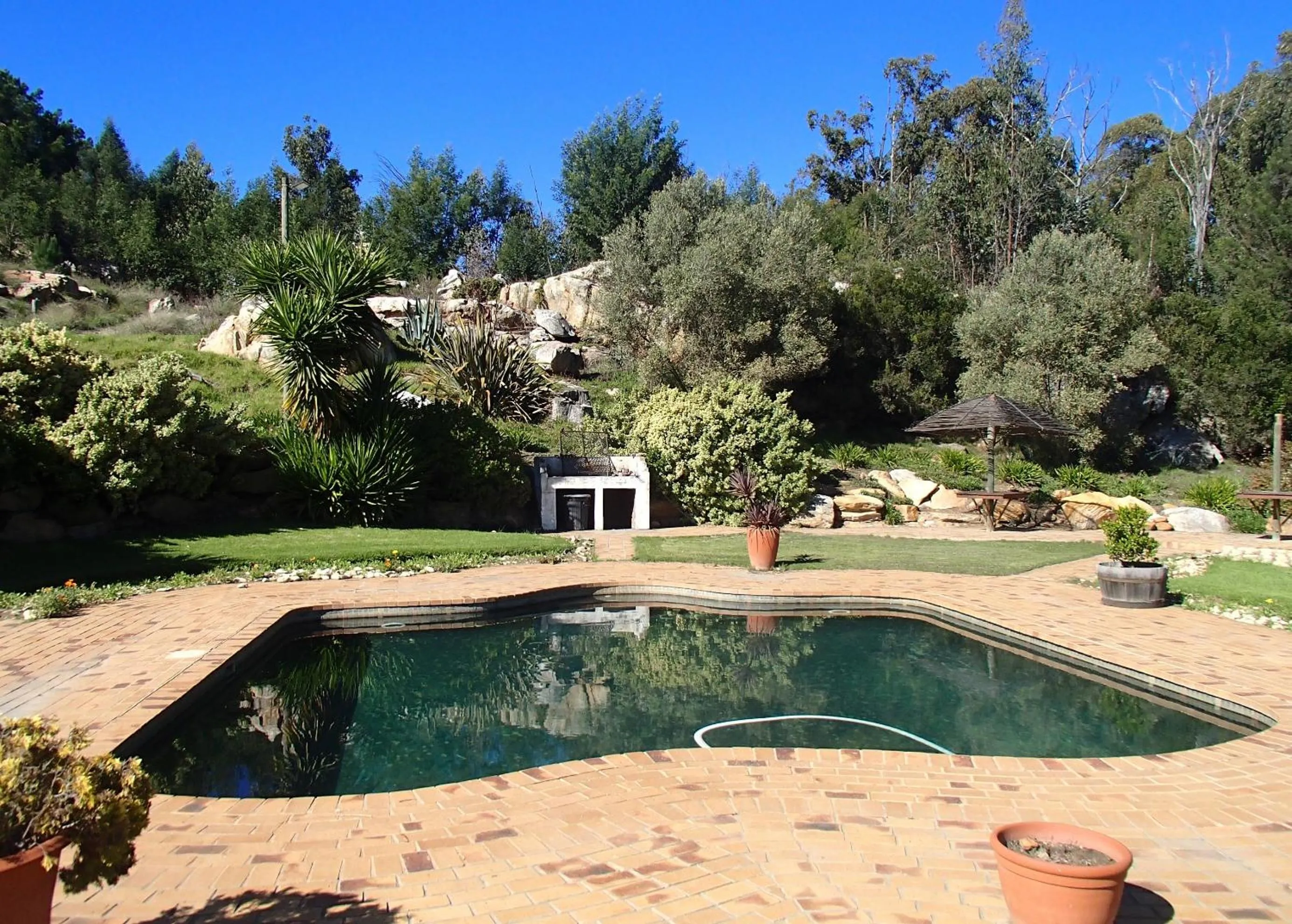 Swimming pool in Over The Mountain Guest Farm
