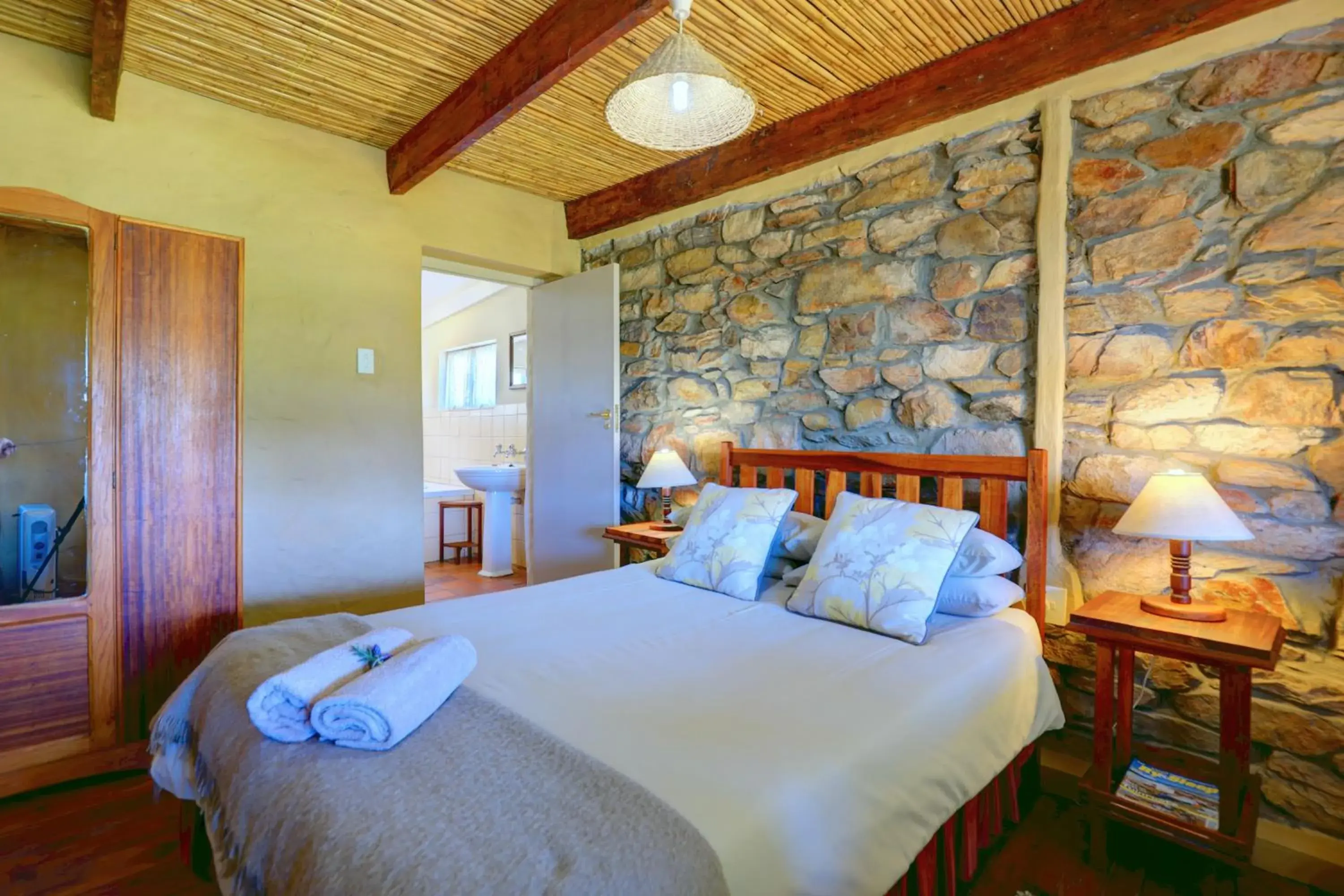 Standard Triple Room in Over The Mountain Guest Farm Standard Triple Room in Over The Mountain Guest Farm