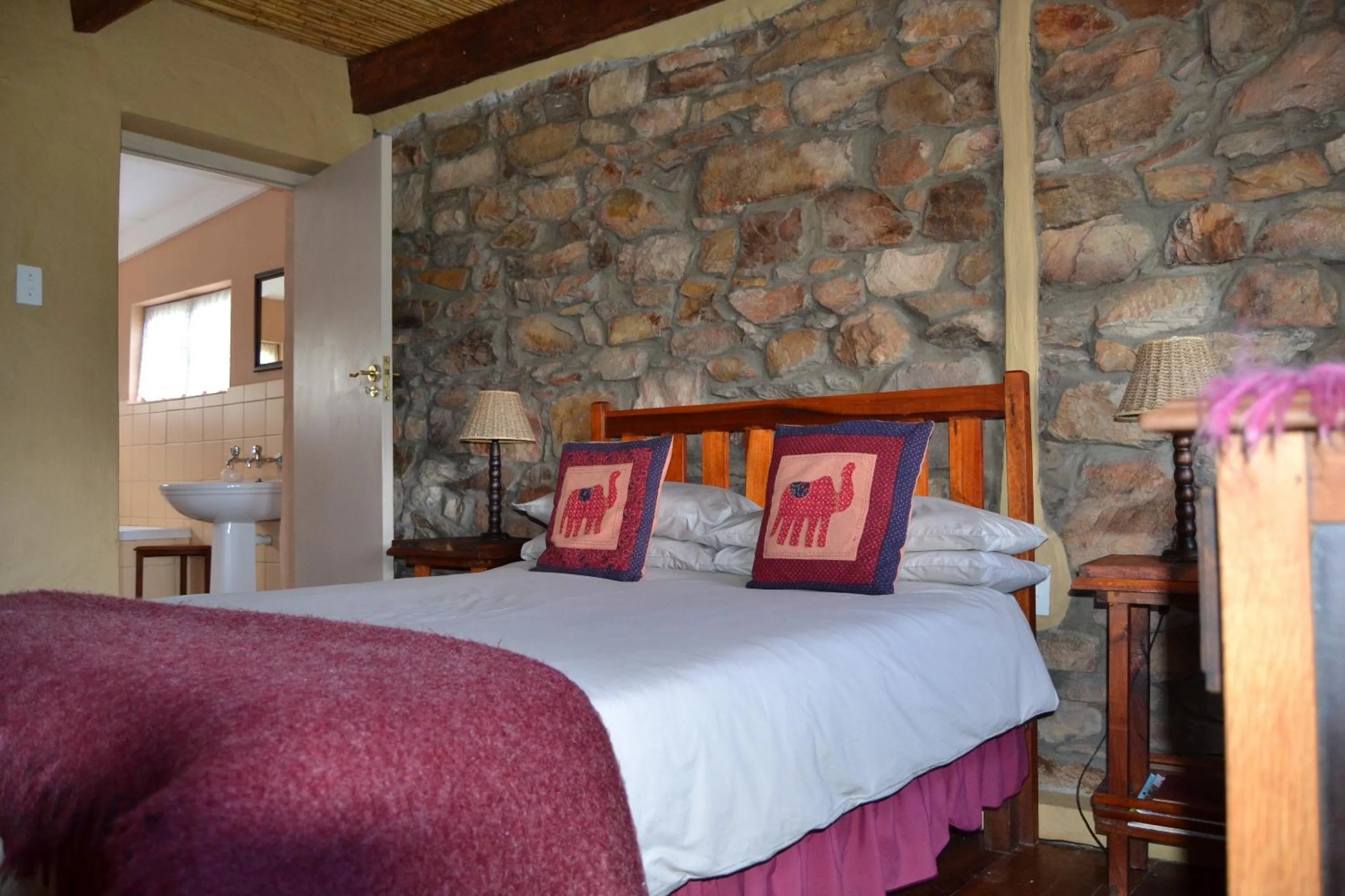 Bedroom, Bed in Over The Mountain Guest Farm