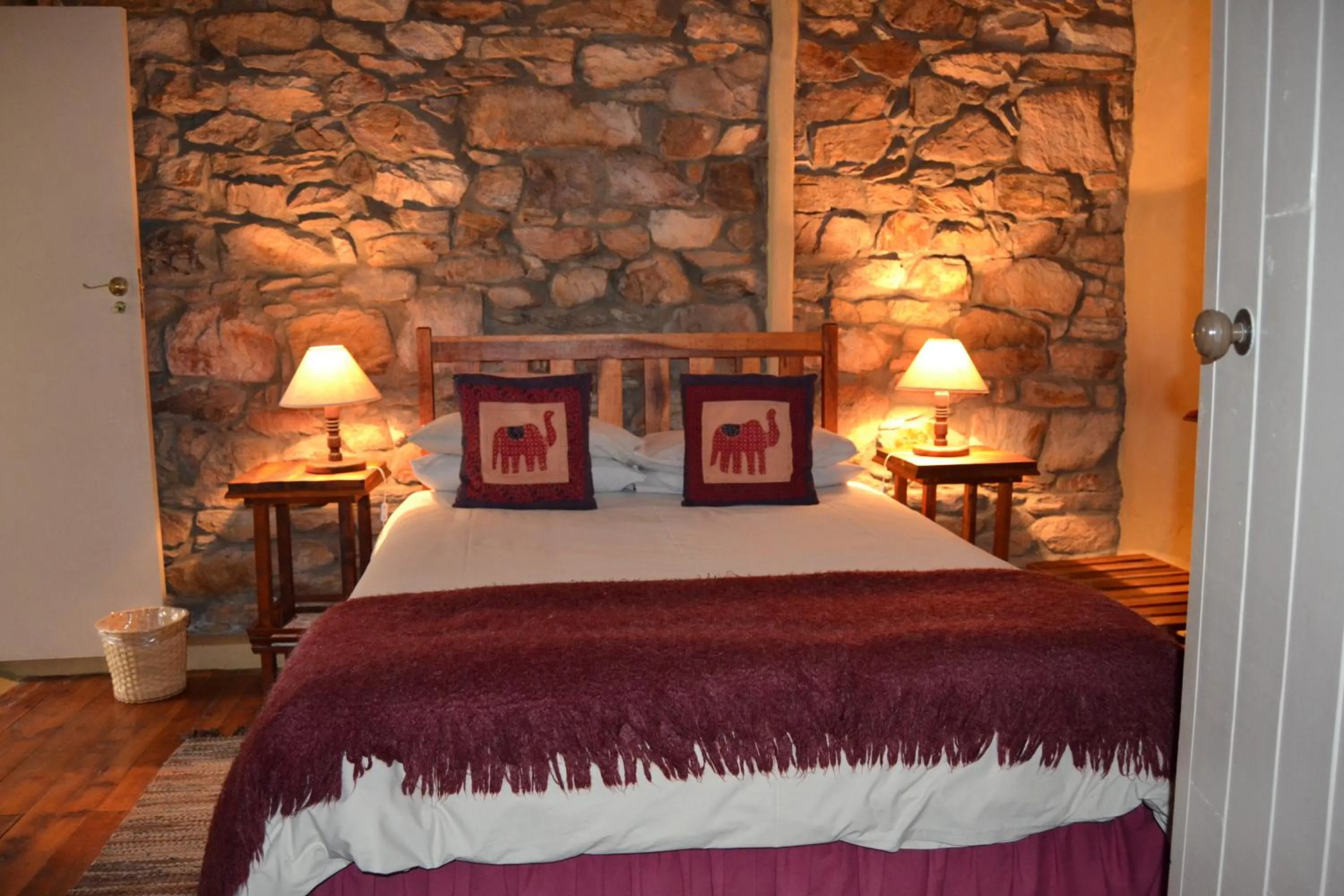 Bedroom, Bed in Over The Mountain Guest Farm