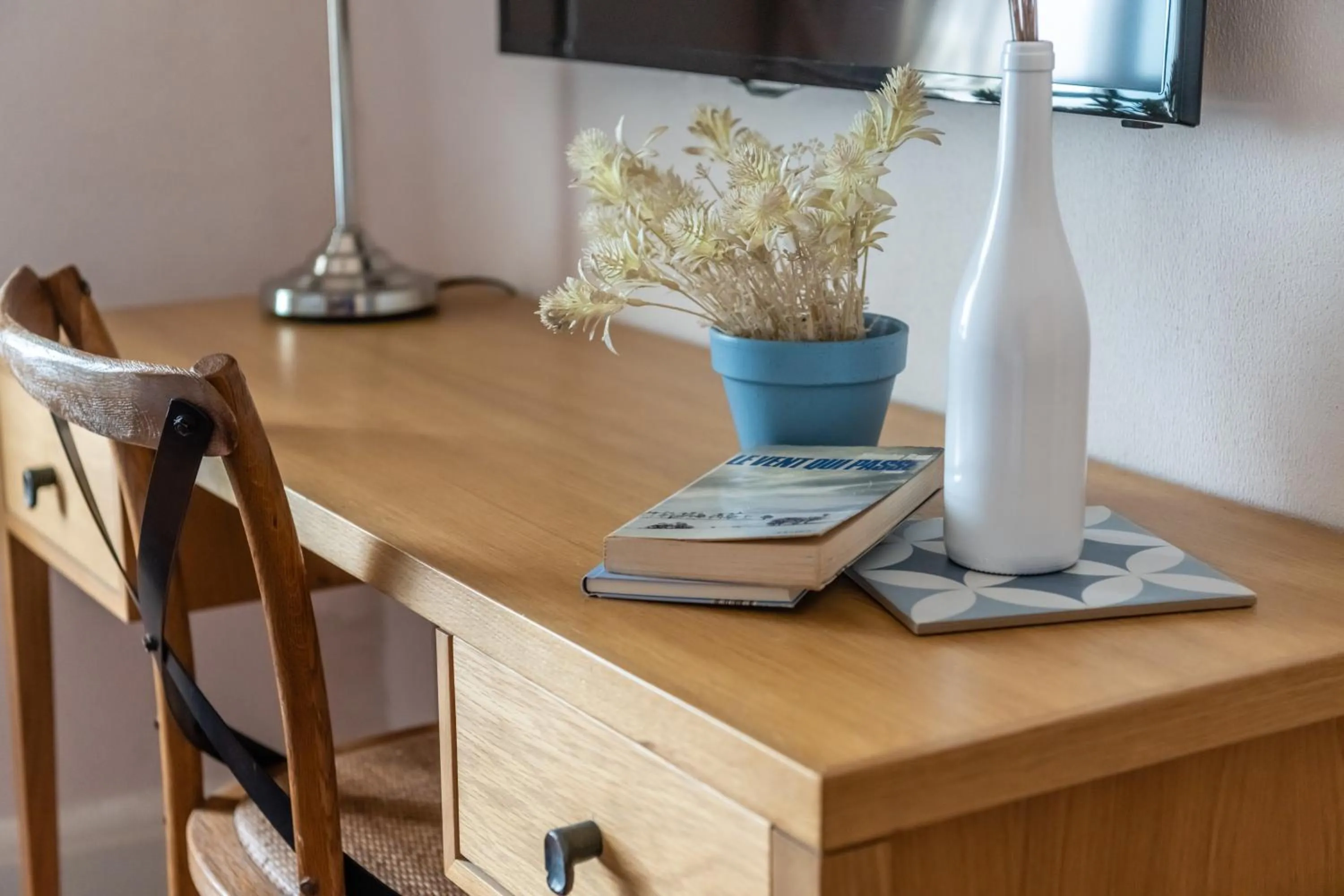 TV and multimedia in Casa Nova - Luxury Suites & Boutique Apart-Hotel