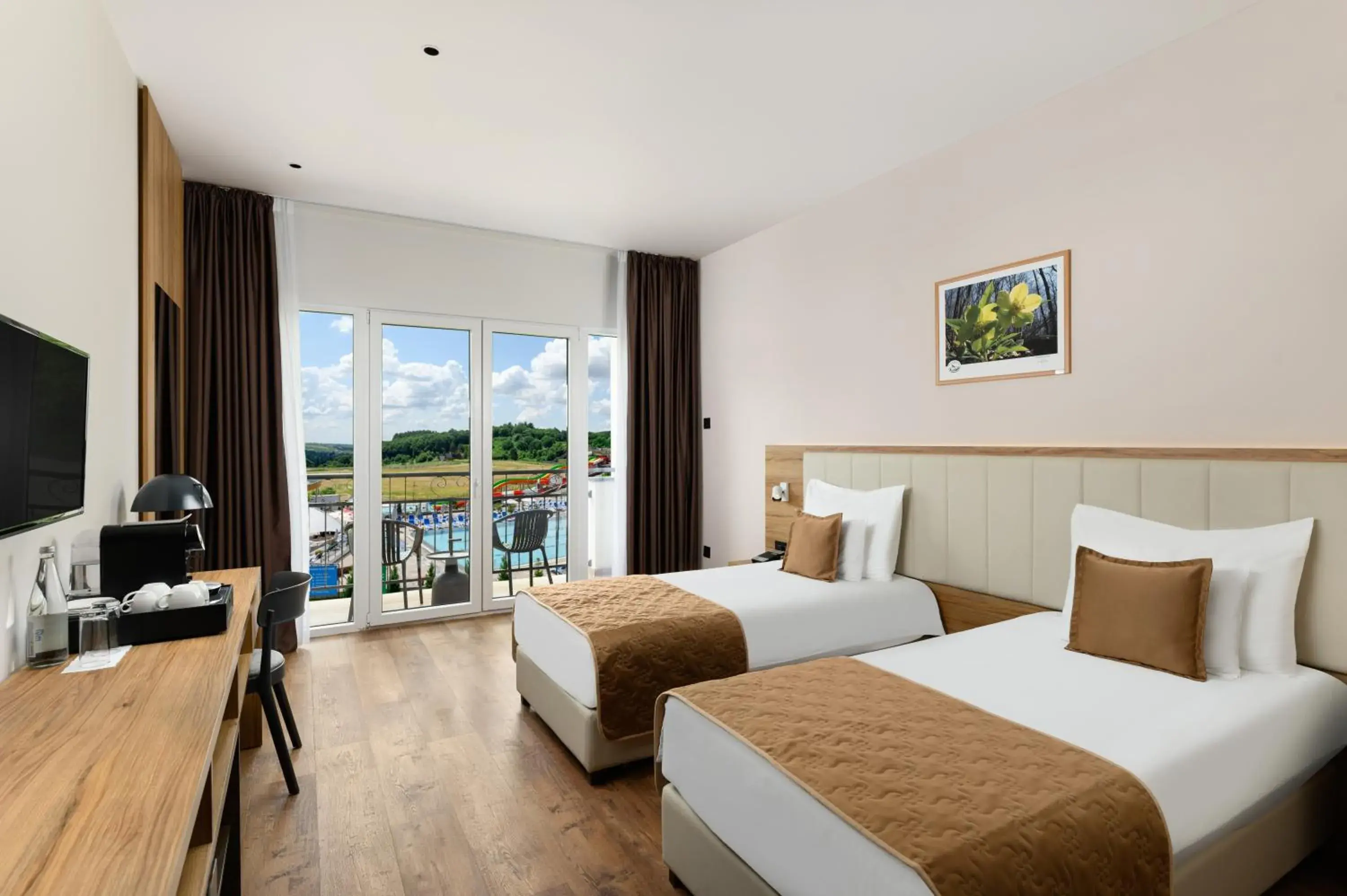Standard Twin Room with Pool View - single occupancy in Movenpick Resort and Spa Fruske Terme Standard Twin Room with Pool View - single occupancy in Movenpick Resort and Spa Fruske Terme
