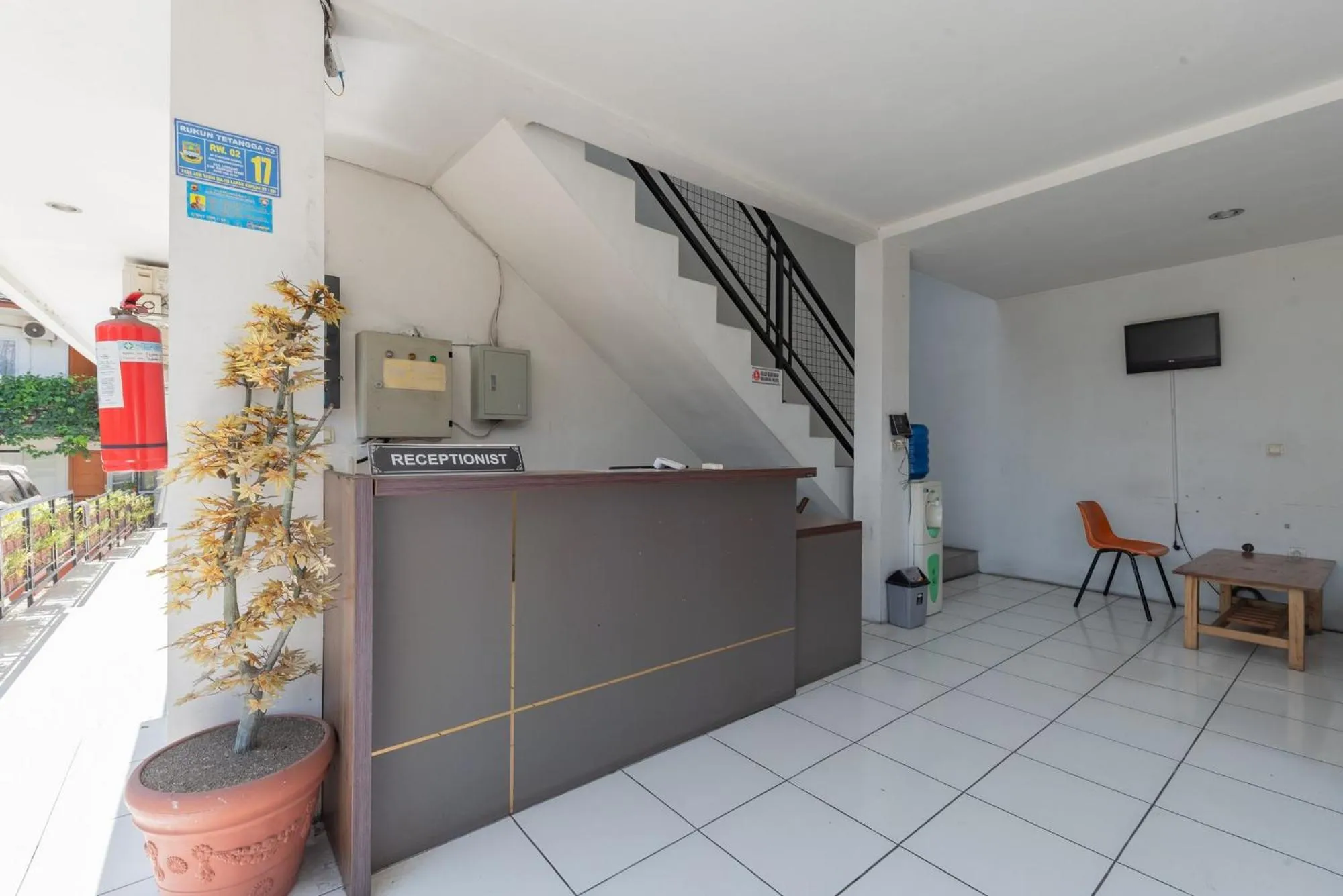 Lobby or reception in Urbanview Kazanan Setiabudi Bandung