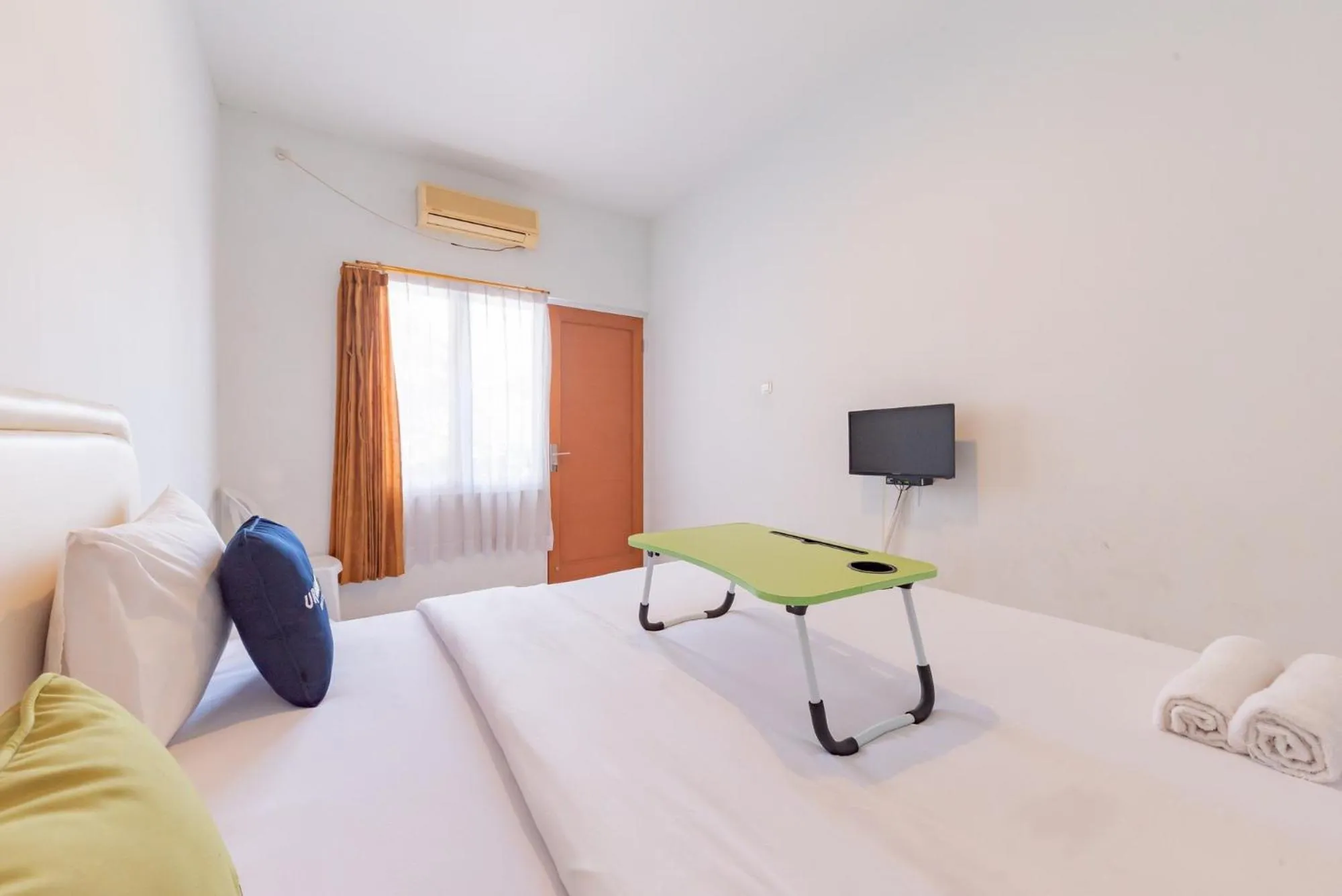 Bed in Urbanview Kazanan Setiabudi Bandung