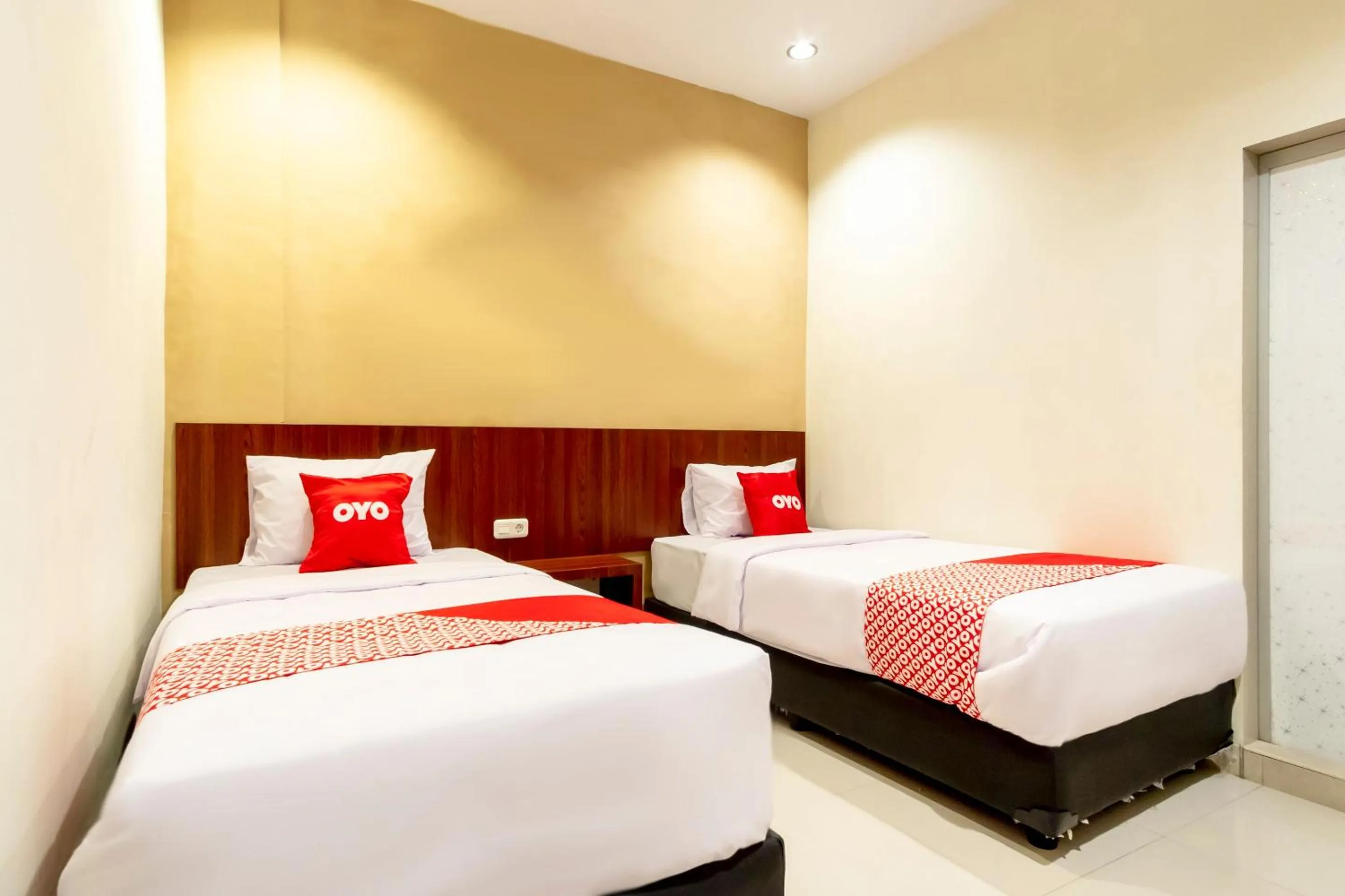 Bedroom, Bed in Capital O 1585 Ring Road Residence