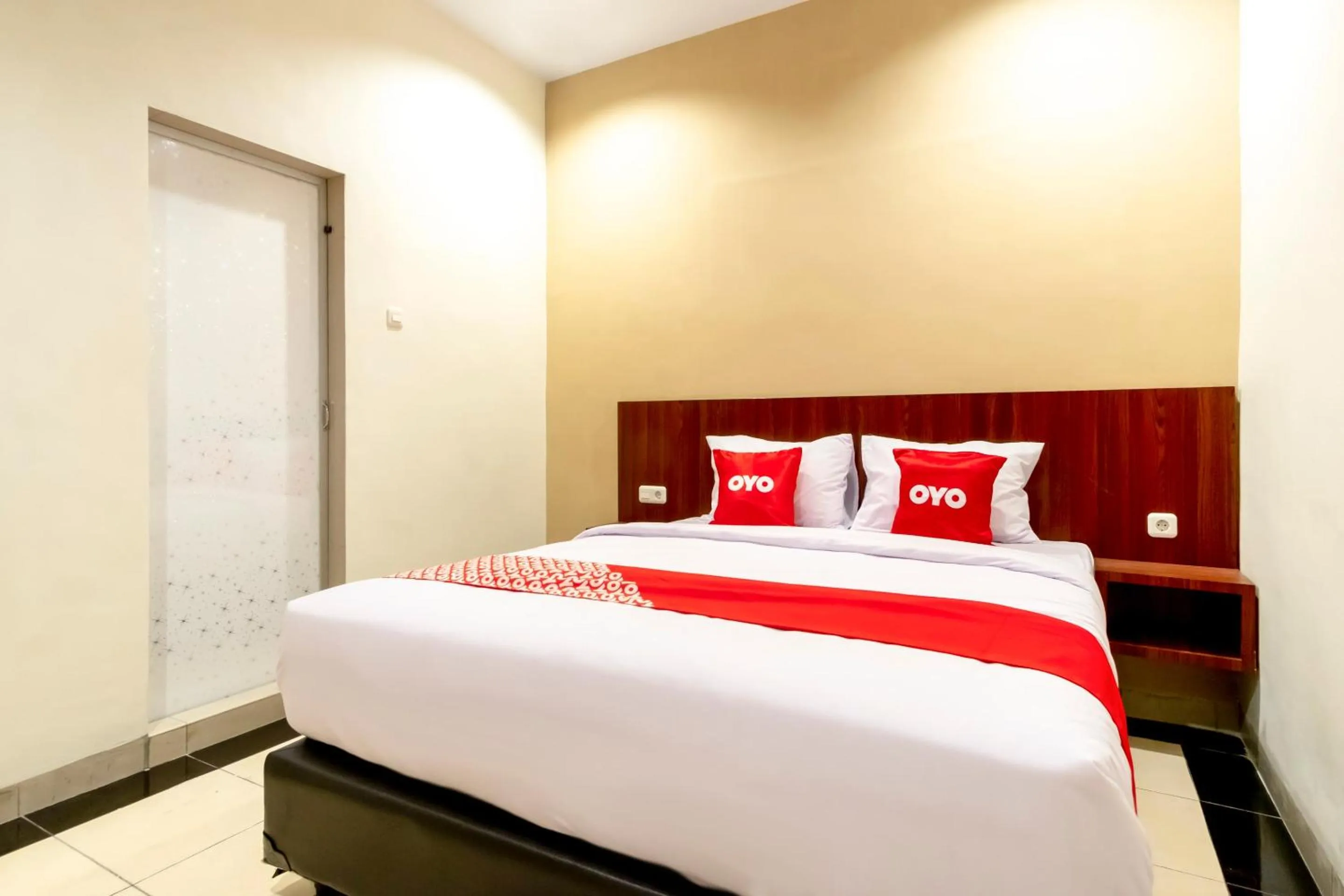 Bedroom, Bed in Capital O 1585 Ring Road Residence