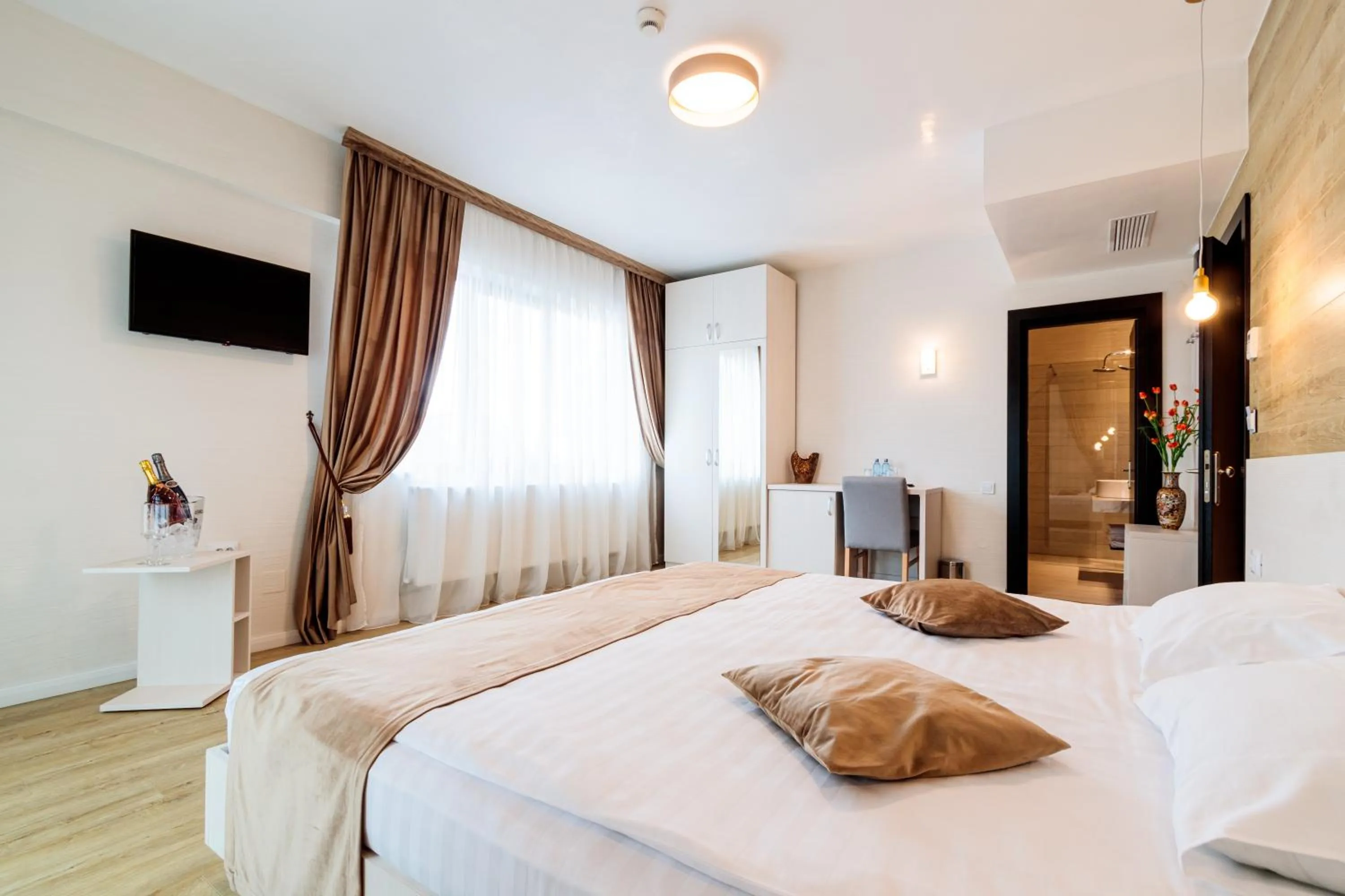 Bed in Hotel Bulevard