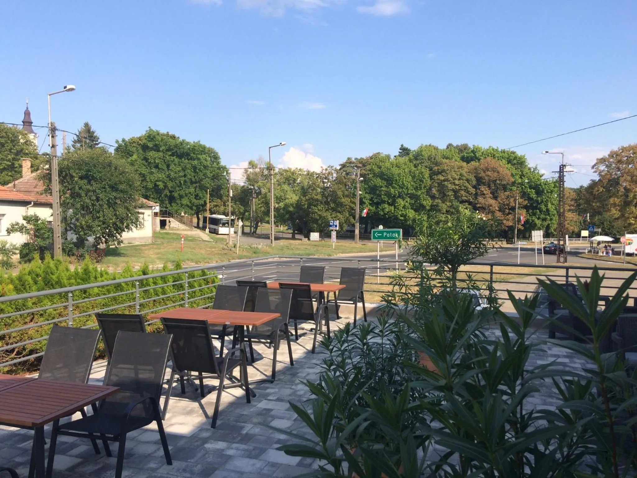 Patio in MiLLER's Inn Panzió és Étterem