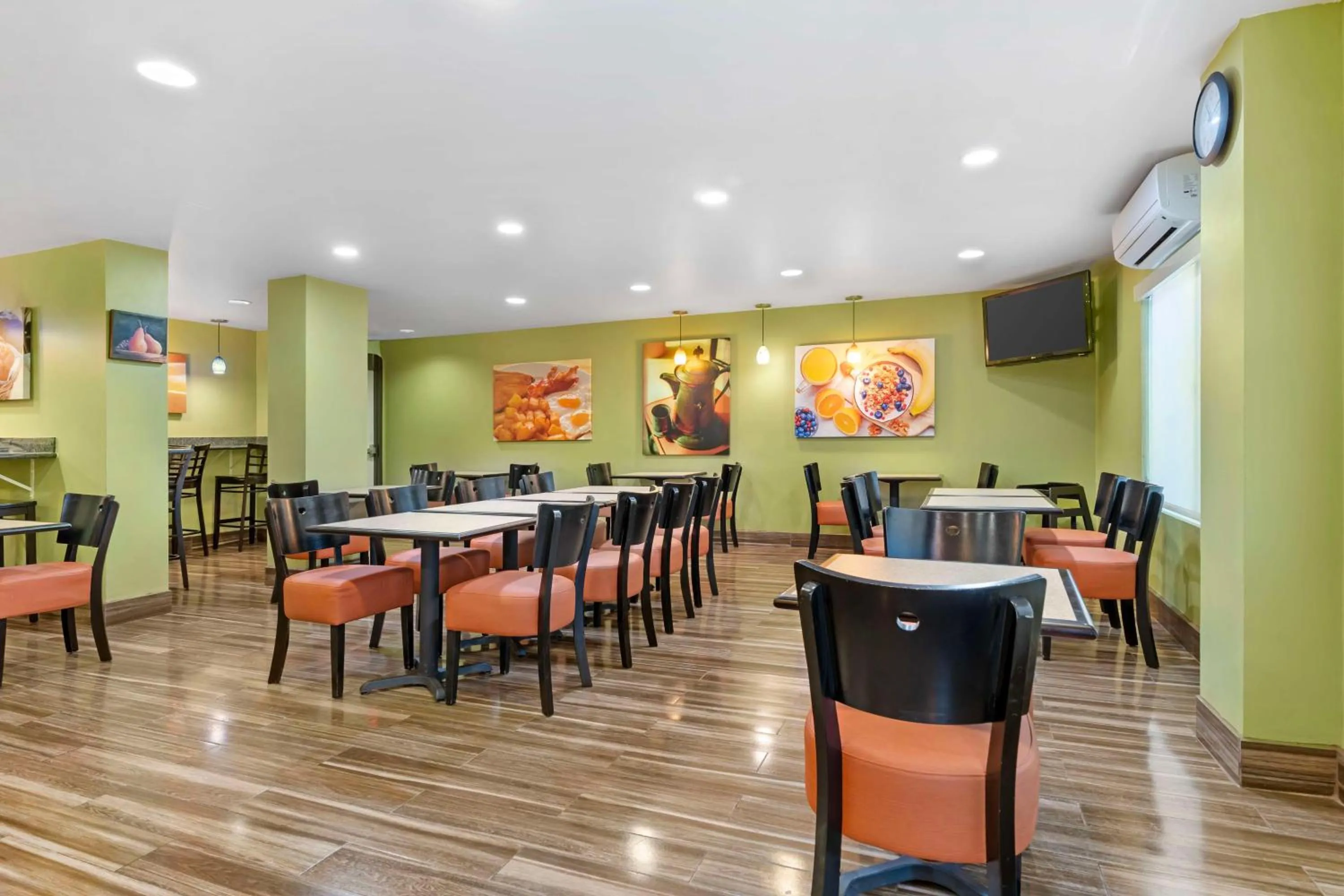 Restaurant/places to eat in Best Western Plus Heritage Inn