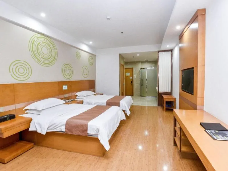 Bed in GreenTree Inn Xuchang Yucheng County Ziyun Avenue Business Hotel