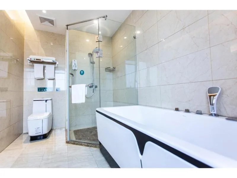 GreenTree Inn Fuyang Linquan County Economic Development Zone Xingye Road Hotel