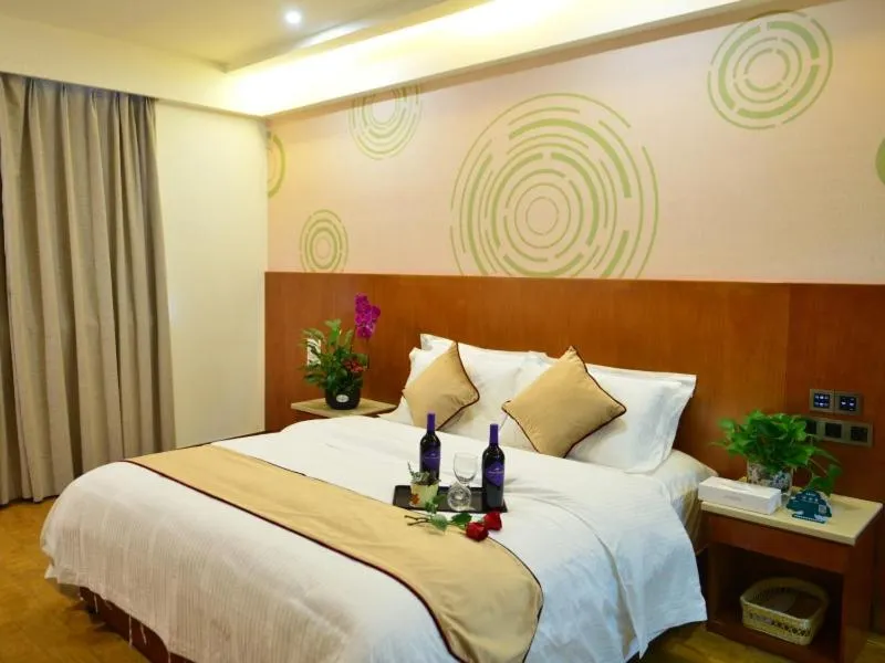 Bed in GreenTree Inn Ziyang Lezhi Government Tianchi Town Express Hotel