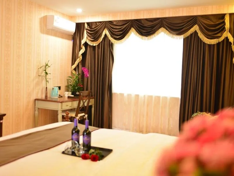 Bed in GreenTree Inn Ziyang Lezhi Government Tianchi Town Express Hotel