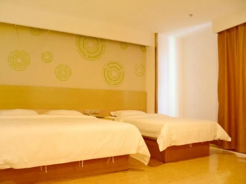 GreenTree Inn Taiyuan Wanbailin District West Bua Station Express Hotel