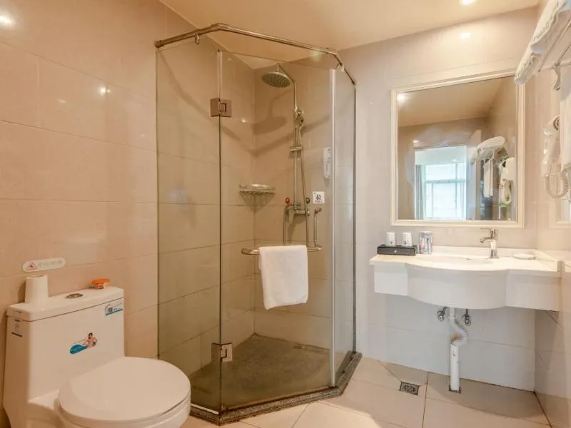 GreenTree Inn LiuAn Huoshan County Yingjia Avenue County Hospital Express Hotel