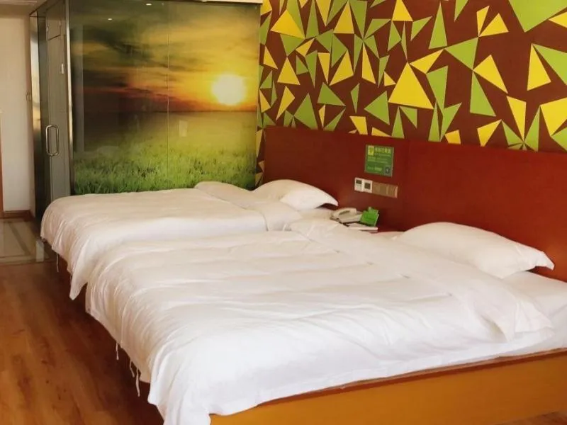 Bed in Vatica Fuyang Linquan County Tenghui International City Hotel