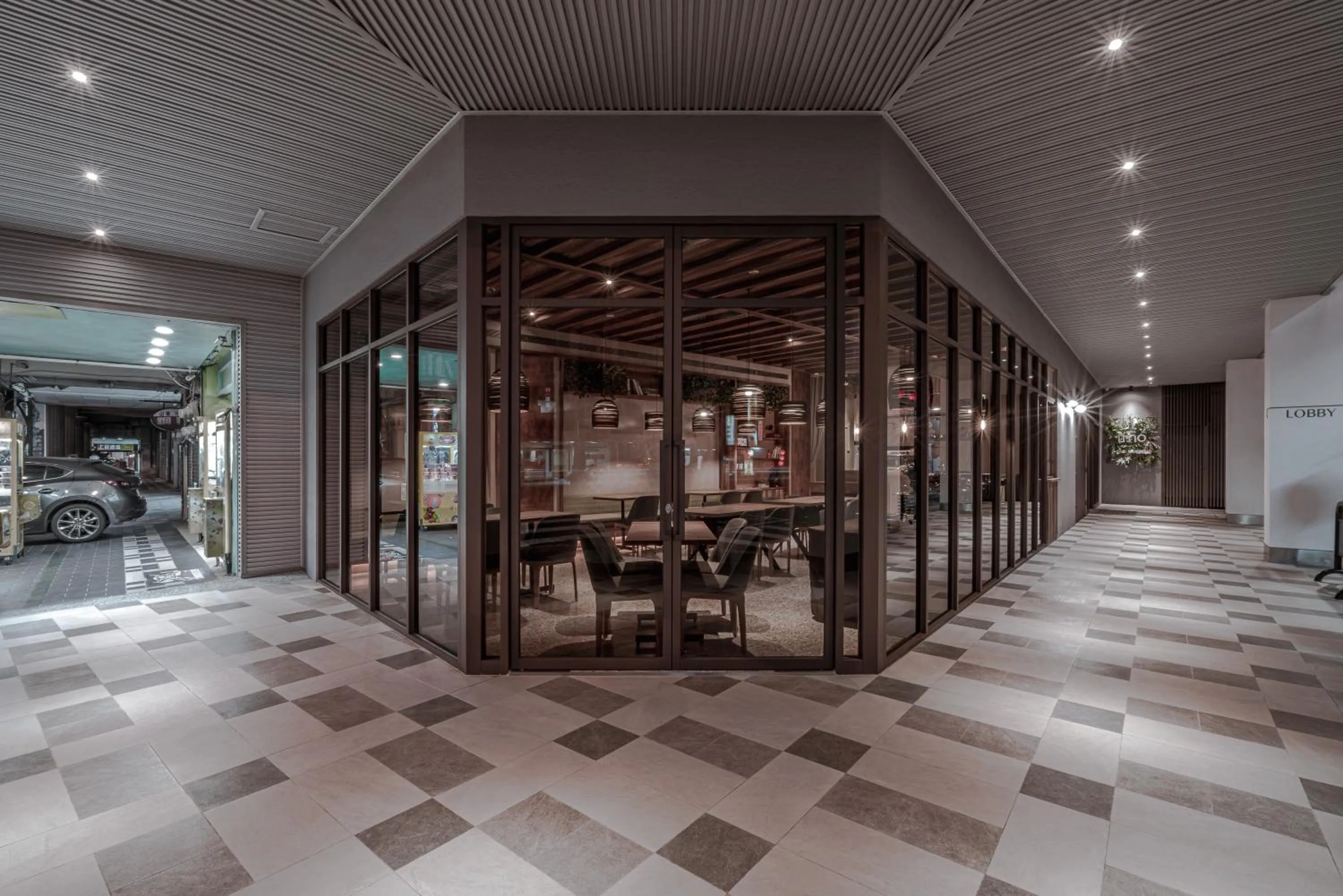 Facade/entrance in Somer Chew Hotel