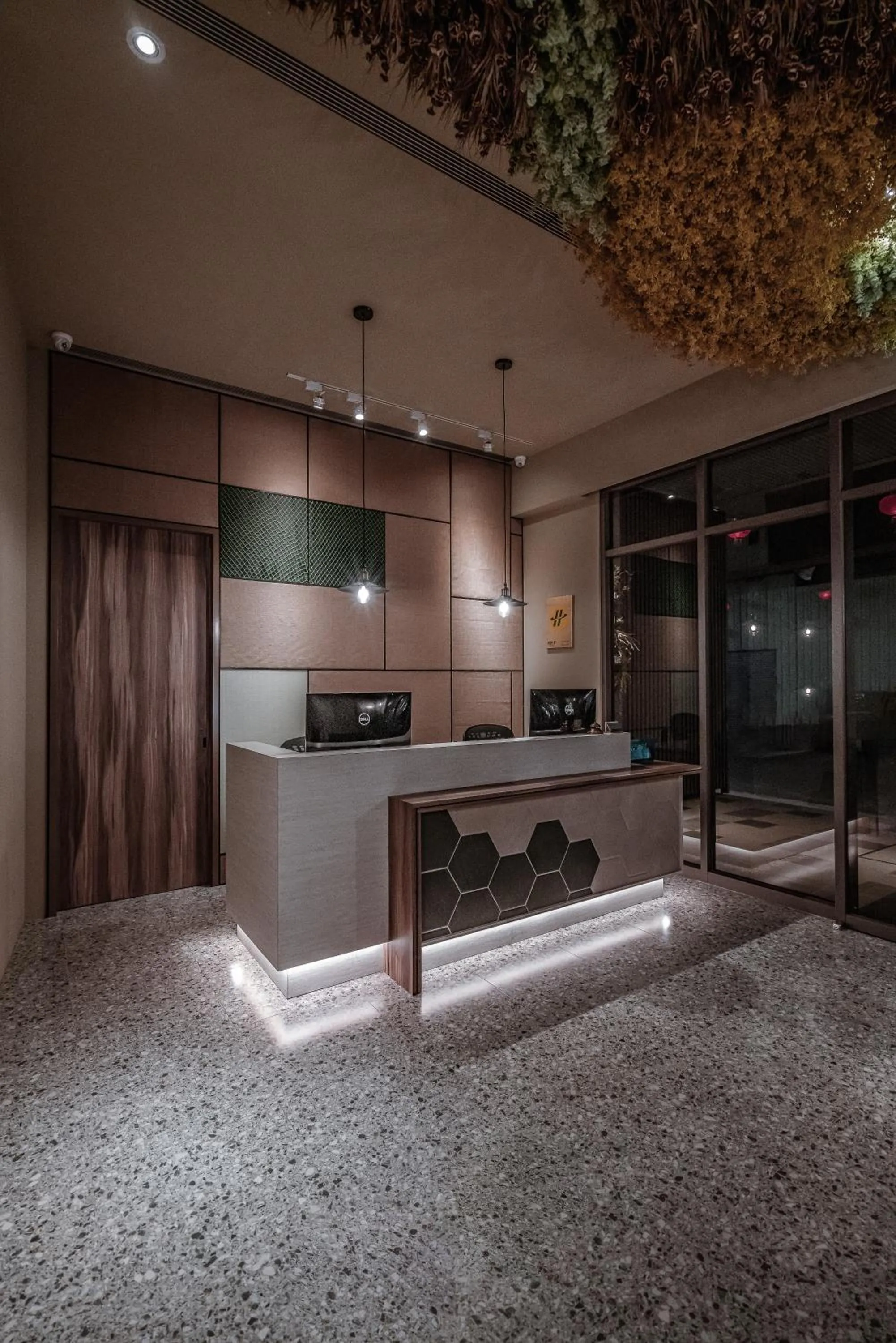 Lobby or reception in Somer Chew Hotel