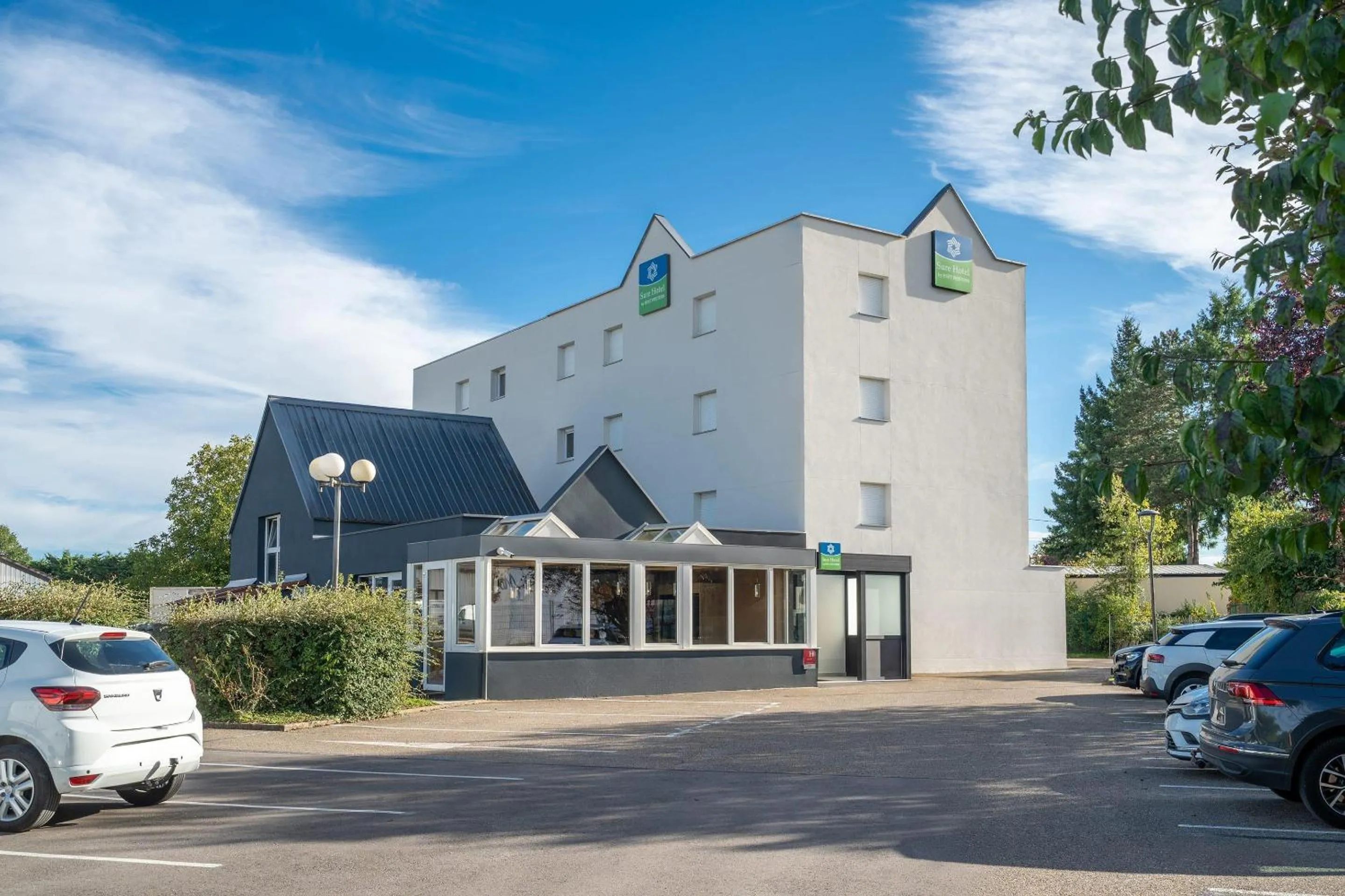 Pool view in Sure Hotel by Best Western Dole