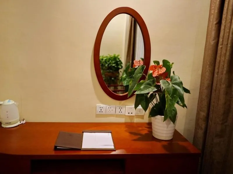 GreenTree Inn Nantong Liuqiao Town Government Tongliu Road Express Hotel