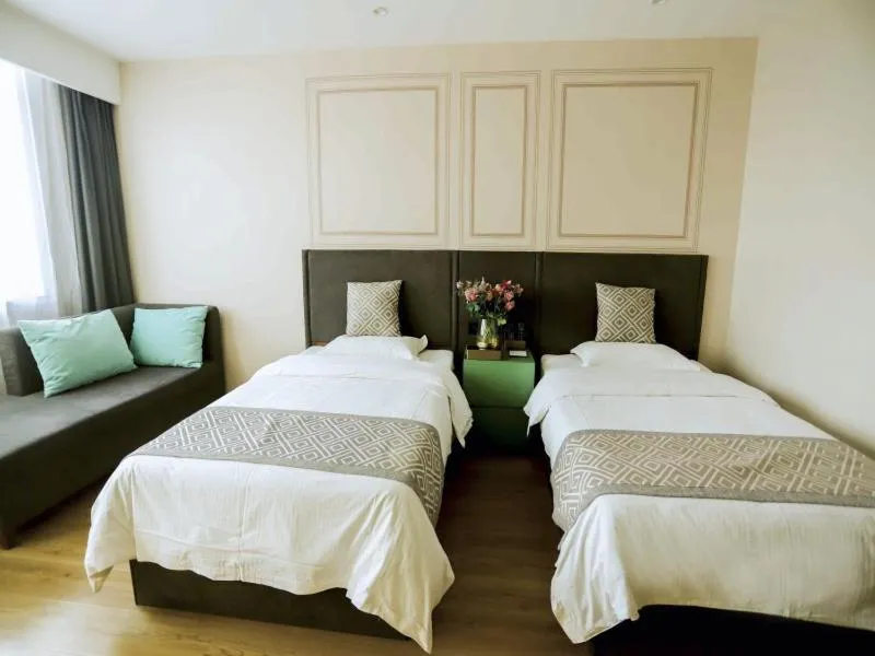 Bed in GreenTree Inn Xuzhou Economic Development Zone Da Miaozhen Business Hotel