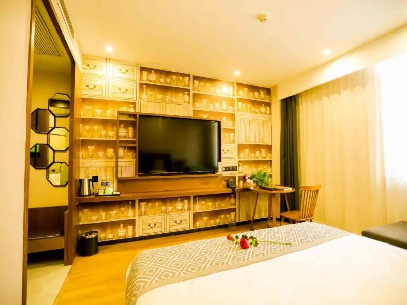 Bed in GreenTree Inn Xuzhou Economic Development Zone Da Miaozhen Business Hotel