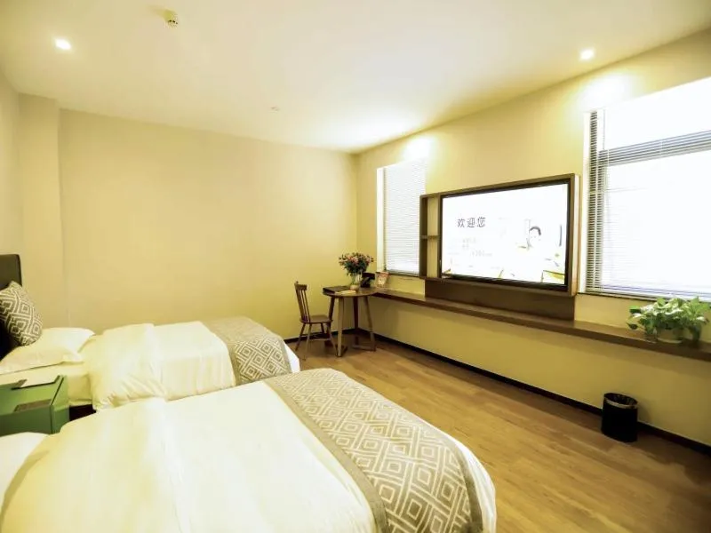 Bed in GreenTree Inn Xuzhou Economic Development Zone Da Miaozhen Business Hotel