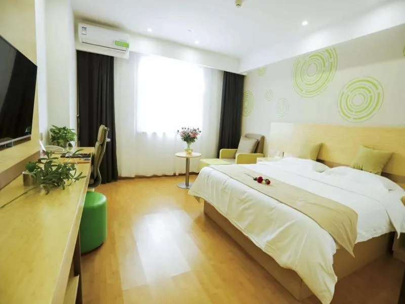 Bed in GreenTree Inn Xuzhou Economic Development Zone Da Miaozhen Business Hotel