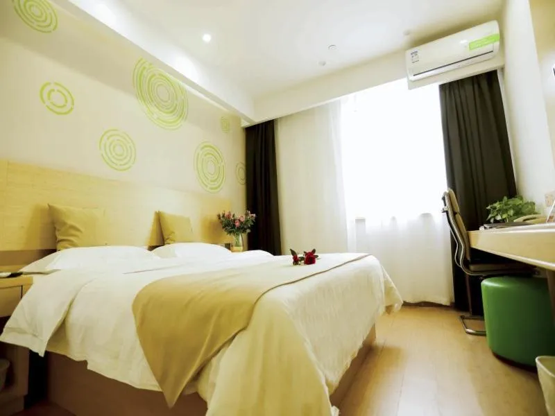 Bed in GreenTree Inn Xuzhou Economic Development Zone Da Miaozhen Business Hotel