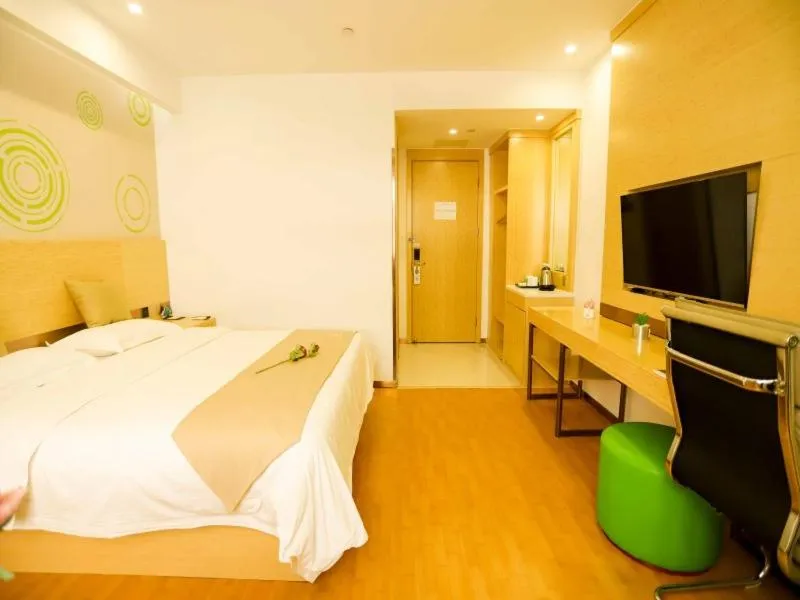 Bed in GreenTree Inn Xuzhou Economic Development Zone Da Miaozhen Business Hotel