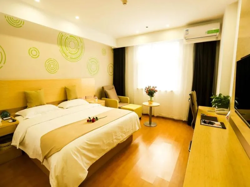 Bed in GreenTree Inn Xuzhou Economic Development Zone Da Miaozhen Business Hotel
