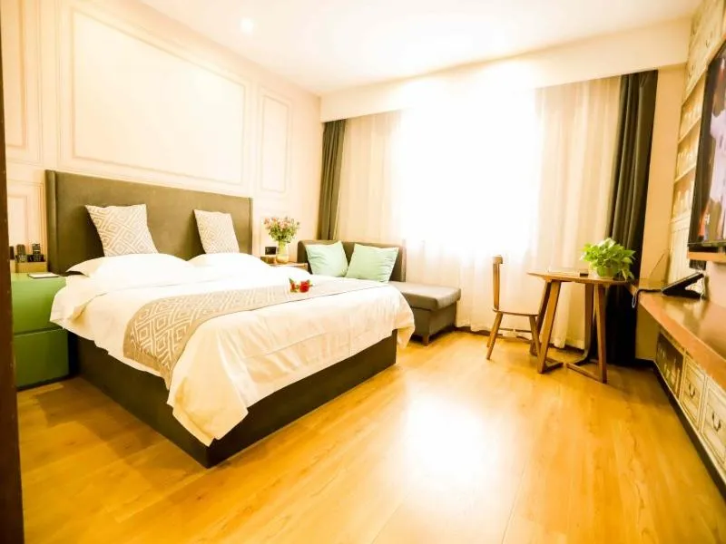 Bed in GreenTree Inn Xuzhou Economic Development Zone Da Miaozhen Business Hotel