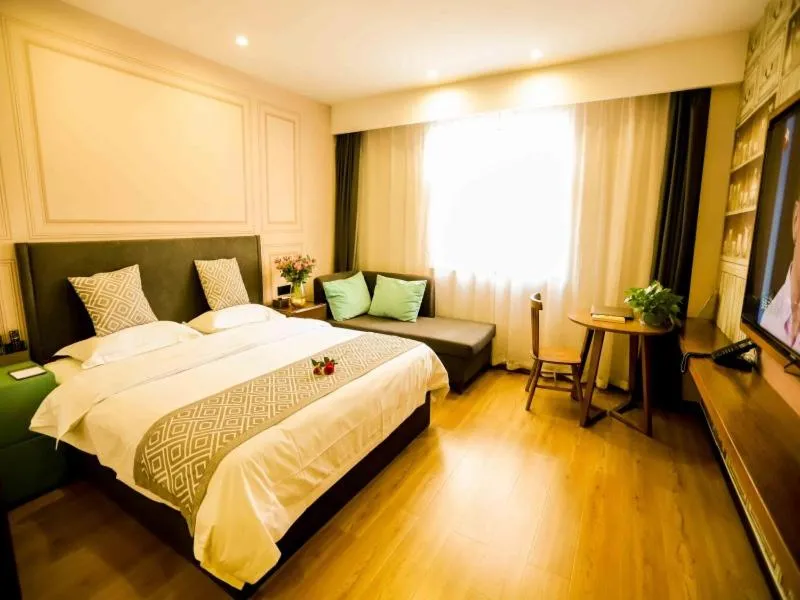 Bed in GreenTree Inn Xuzhou Economic Development Zone Da Miaozhen Business Hotel