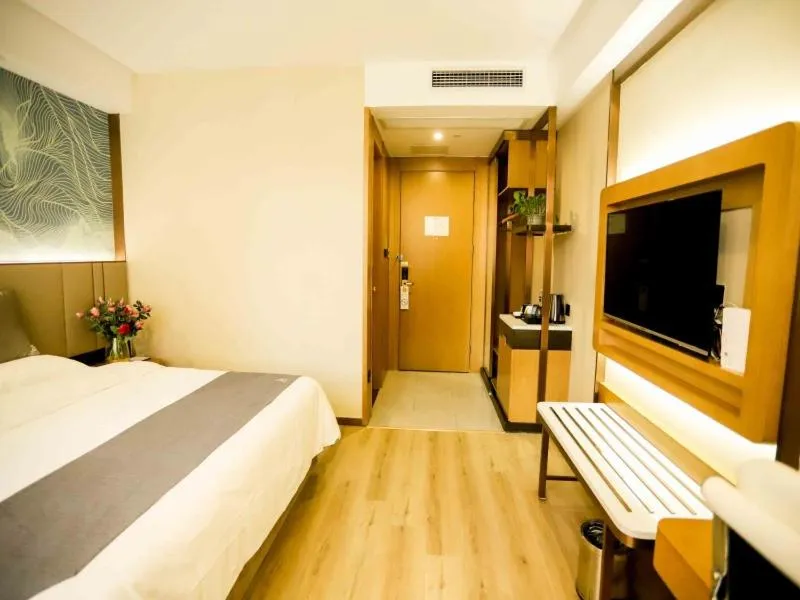 Bed in GreenTree Inn Xuzhou Economic Development Zone Da Miaozhen Business Hotel