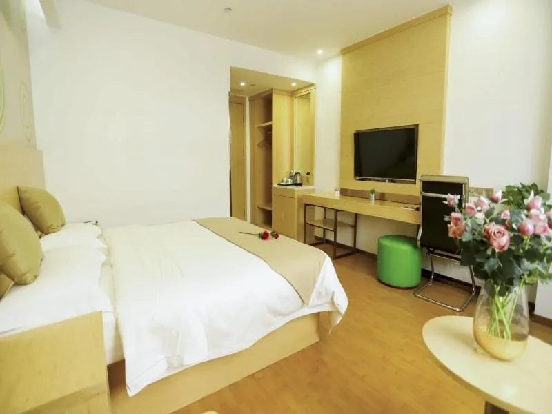 Bed in GreenTree Inn Xuzhou Economic Development Zone Da Miaozhen Business Hotel