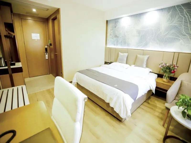Bed in GreenTree Inn Xuzhou Economic Development Zone Da Miaozhen Business Hotel