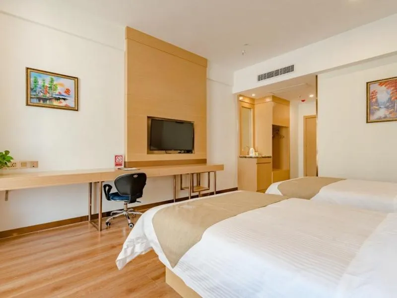 Bed in GreenTree Inn Taian High-speed Railway Station Lingshan Avenue Business Hotel