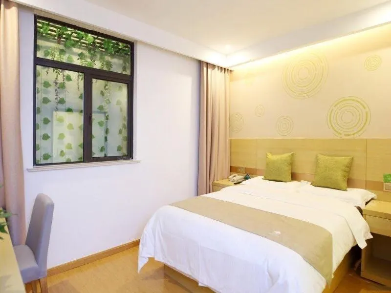 Bed in GreenTree Inn Wuxi Jiangyin City Ligang Town Chenshu Road Express Hotel